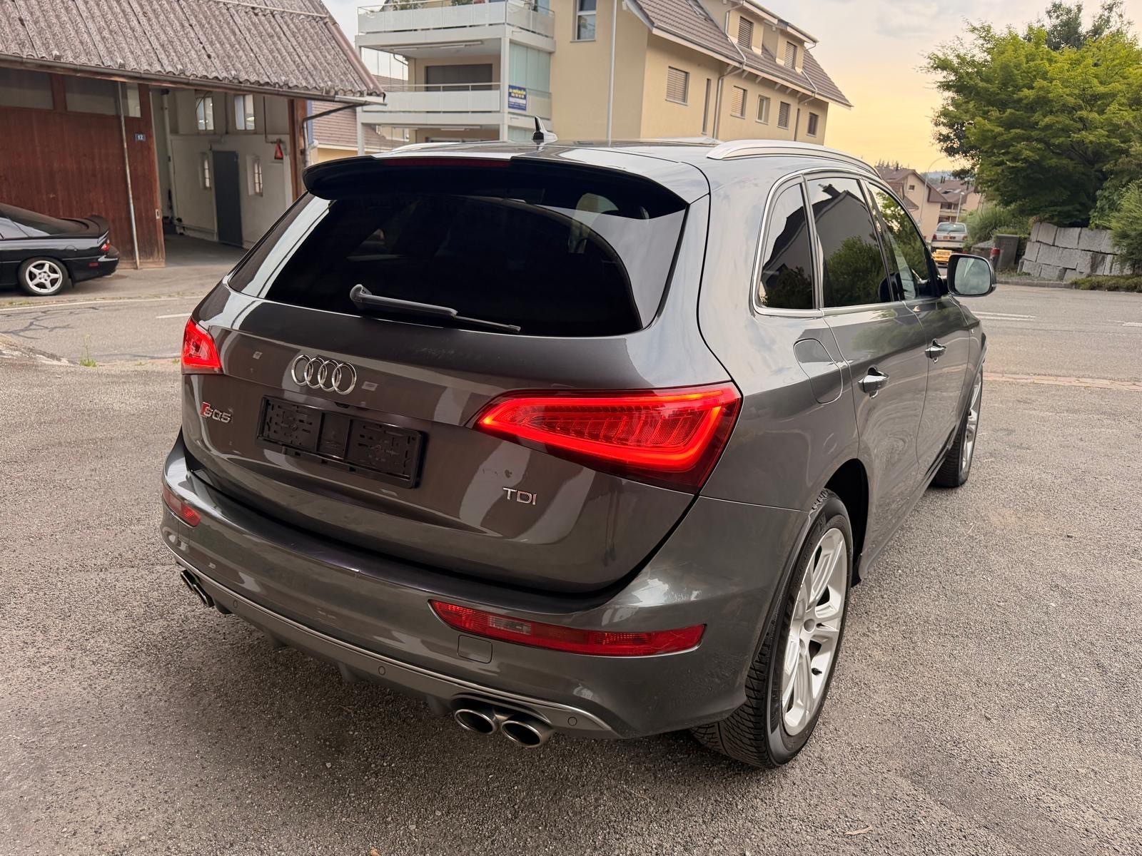 AUDI SQ5 3.0 TDI plus quattro tiptronic-image-3