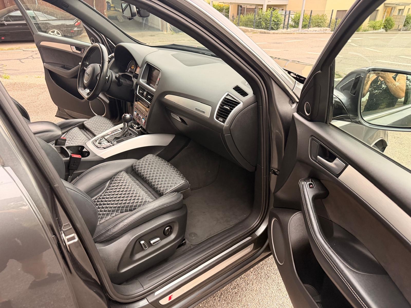 AUDI SQ5 3.0 TDI plus quattro tiptronic-image-11