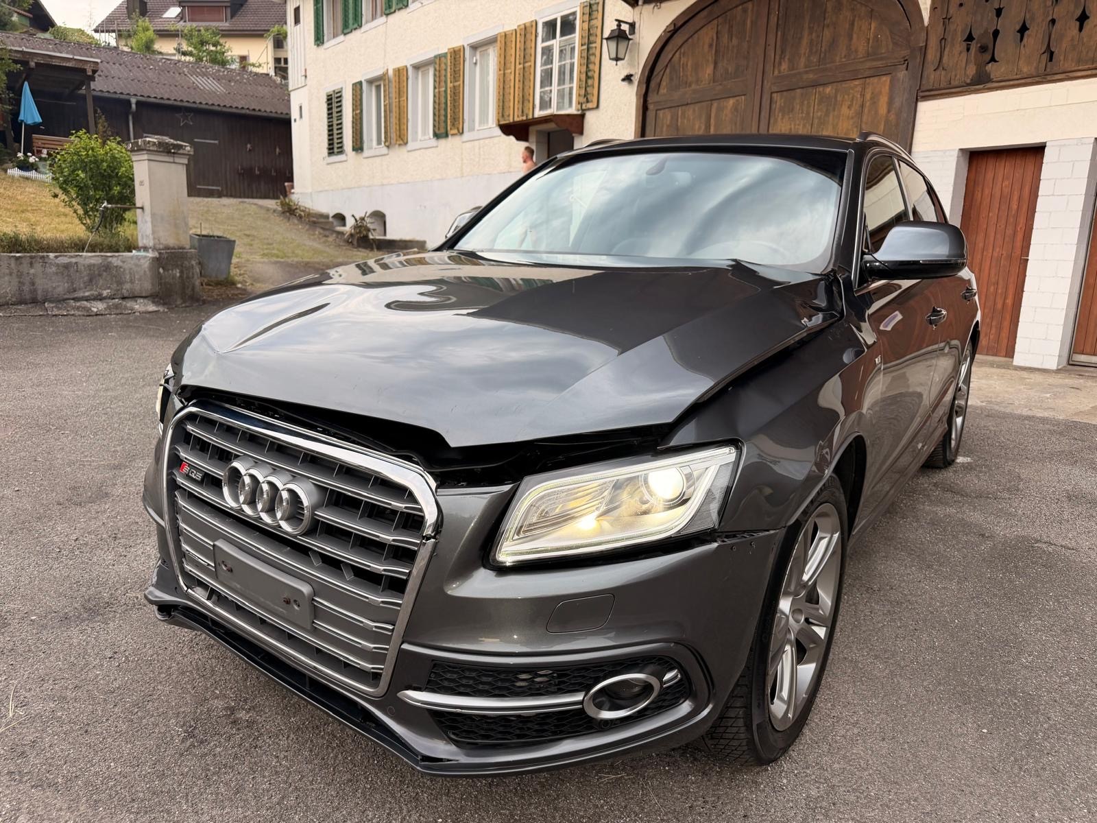 AUDI SQ5 3.0 TDI plus quattro tiptronic-image-1