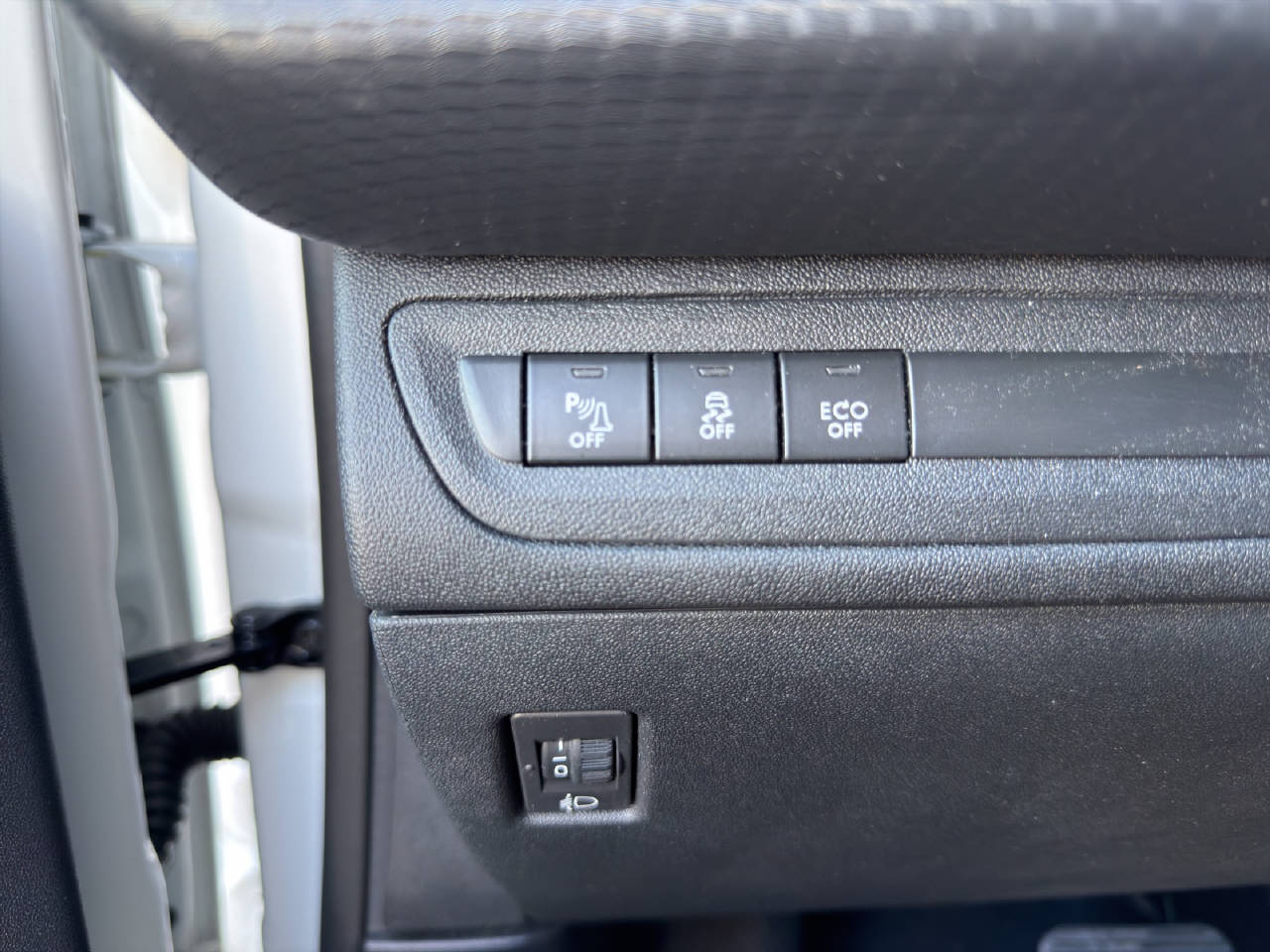 PEUGEOT 2008 1.2 PureTech 110 PS Style Automat-image-11