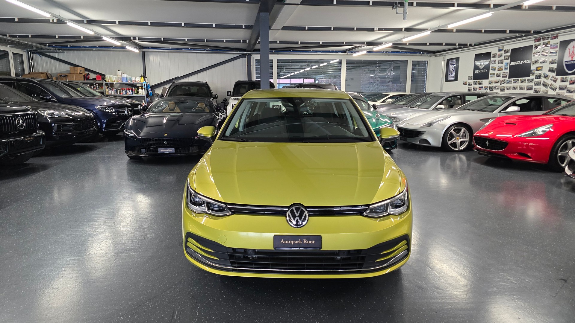 VW Golf 1.5 eTSI mHEV ACT First Edition DSG-image-2
