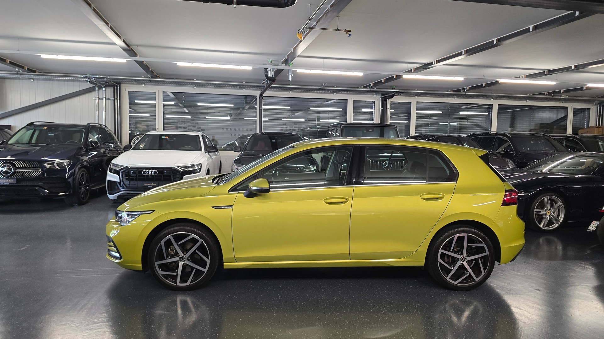 VW Golf 1.5 eTSI mHEV ACT First Edition DSG-image-10