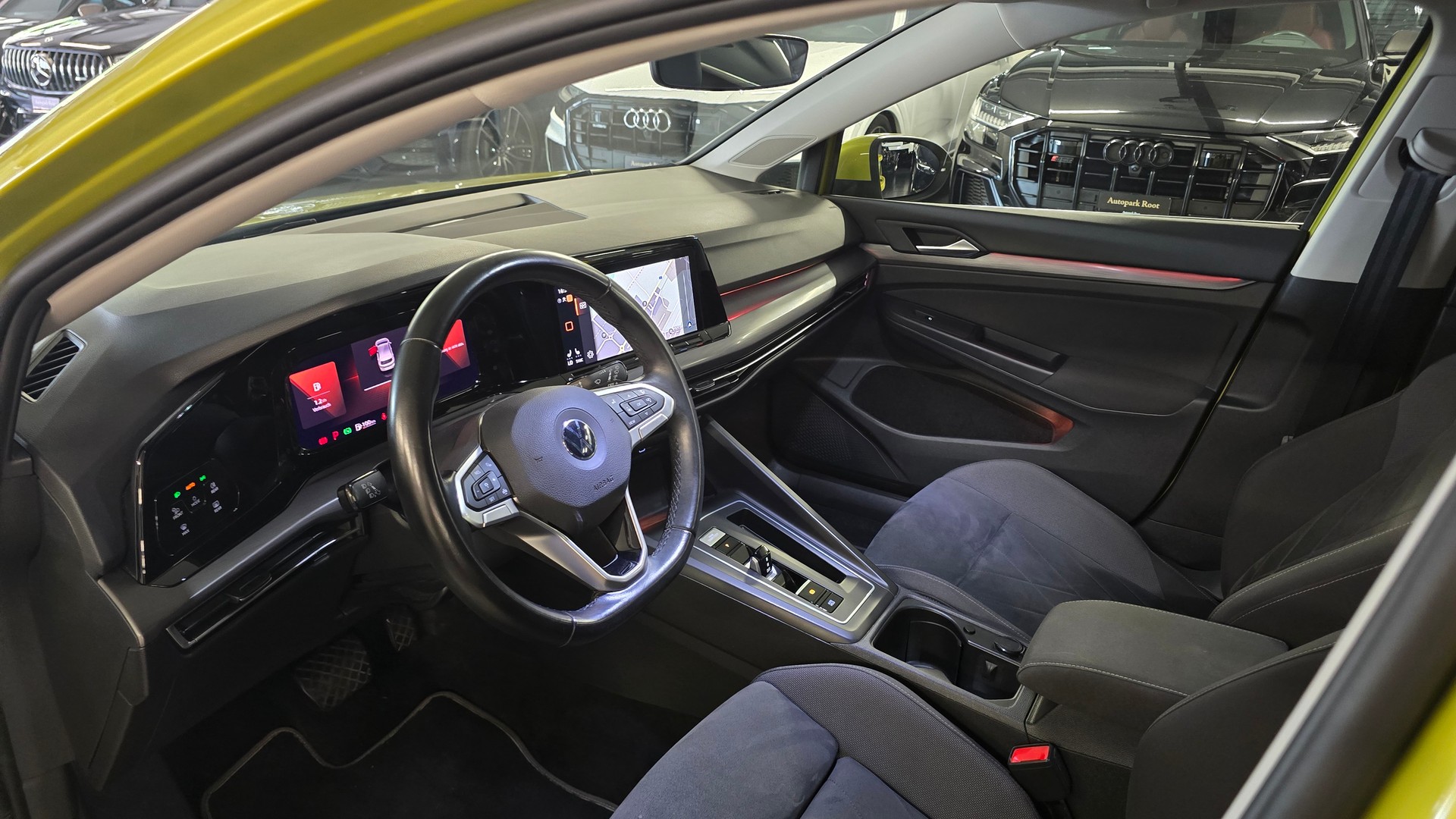 VW Golf 1.5 eTSI mHEV ACT First Edition DSG-image-19