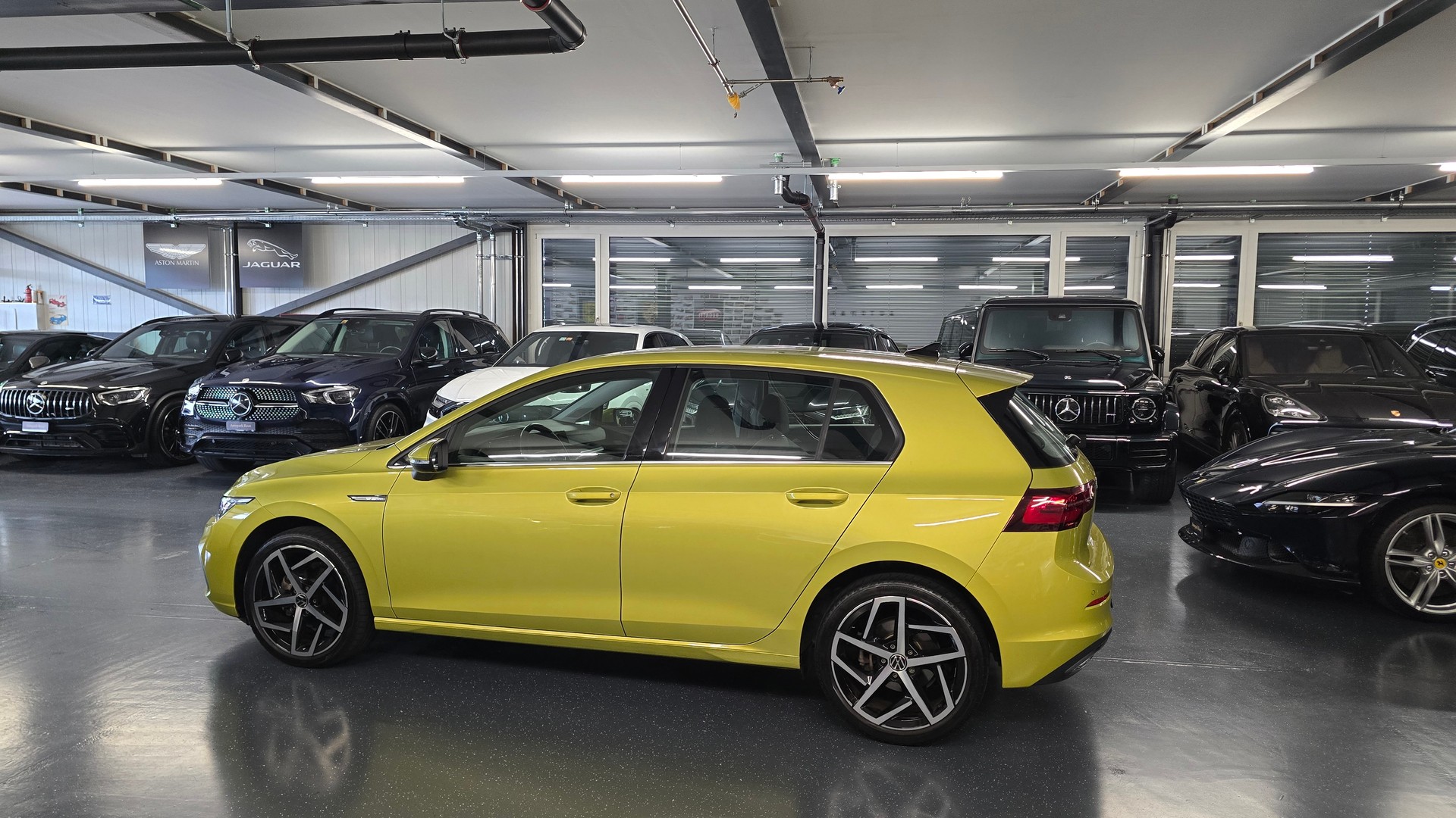 VW Golf 1.5 eTSI mHEV ACT First Edition DSG-image-9
