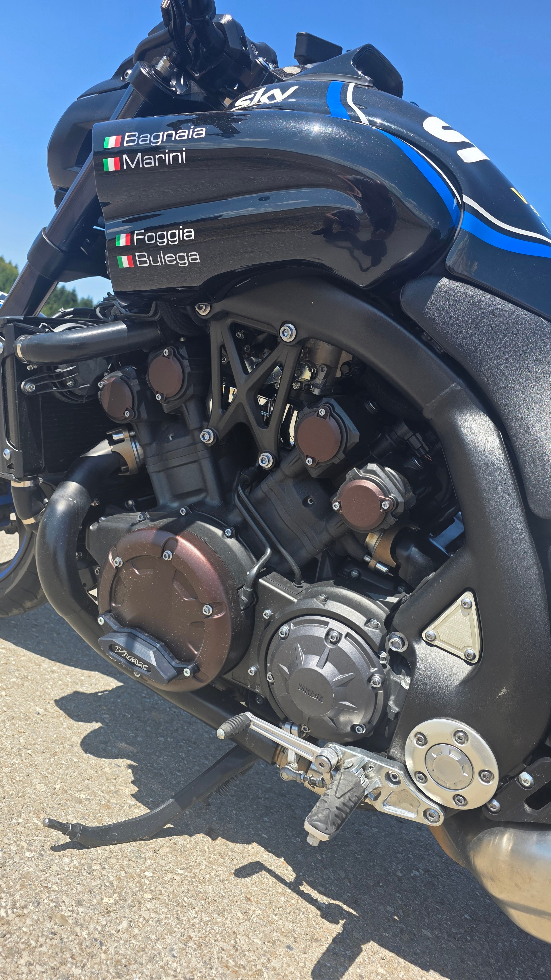 YAMAHA V-MAX-image-11