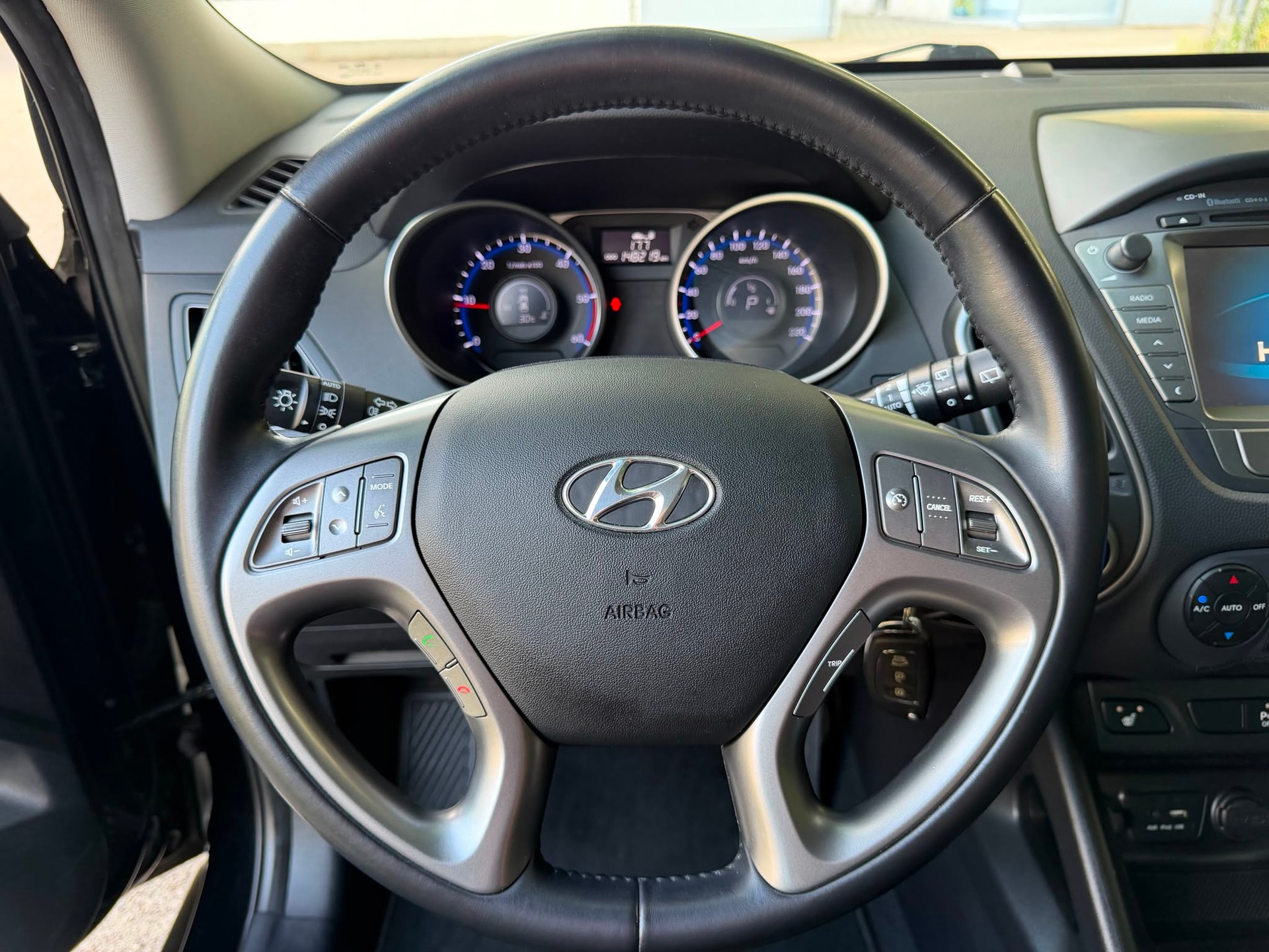 HYUNDAI iX 35 2.0 CRDi Vertex 4WD Automatic-image-19