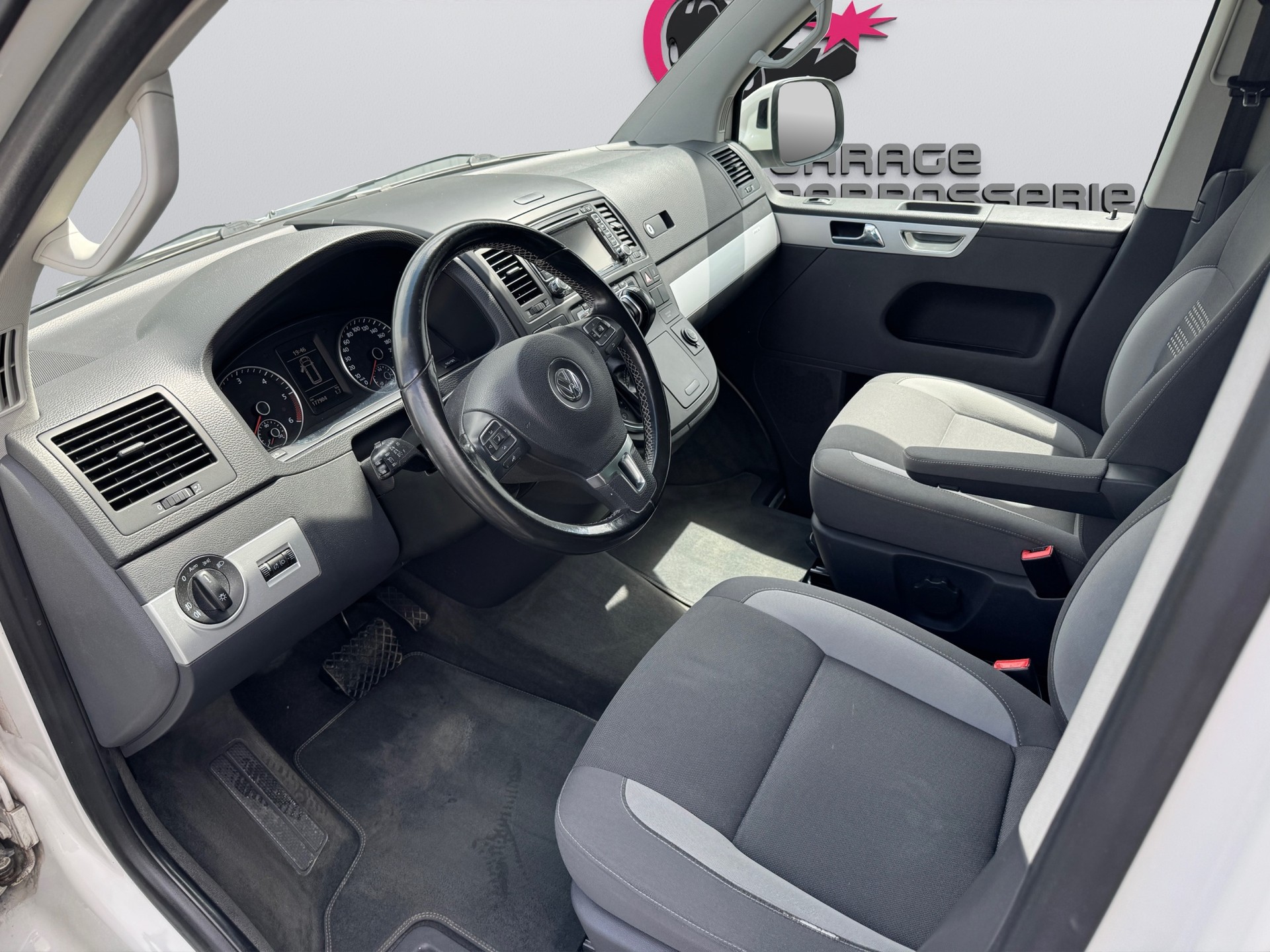 VW Multivan 2.0 4Motion DSG Edition25-image-6