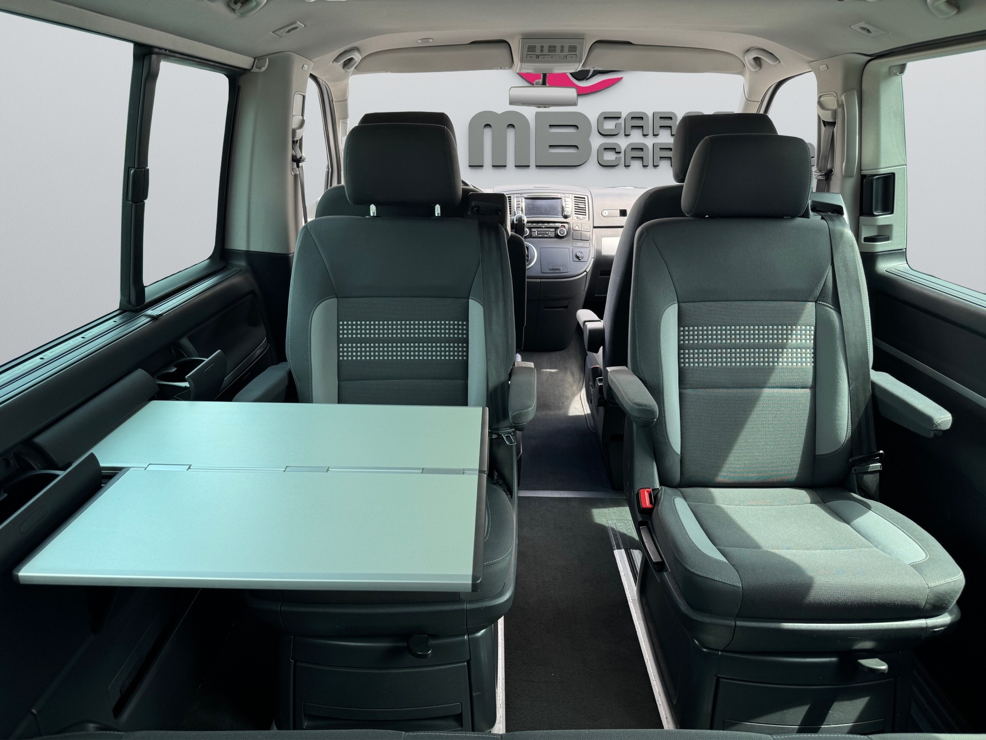 VW Multivan 2.0 4Motion DSG Edition25-image-18