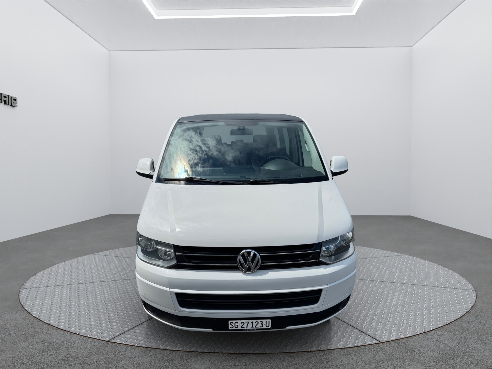 VW Multivan 2.0 4Motion DSG Edition25-image-1