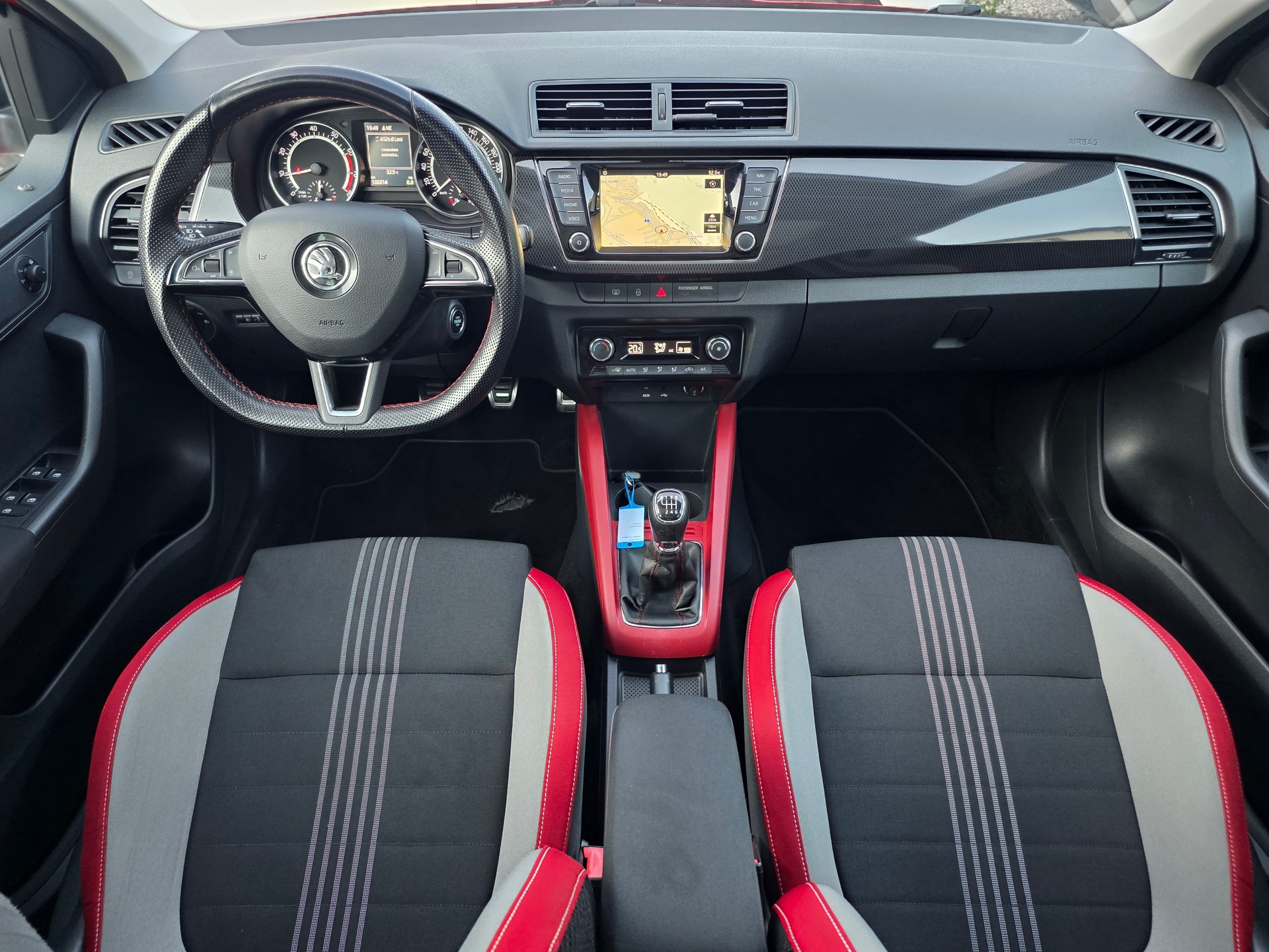 SKODA Fabia 1.2 TSI Monte Carlo-image-9