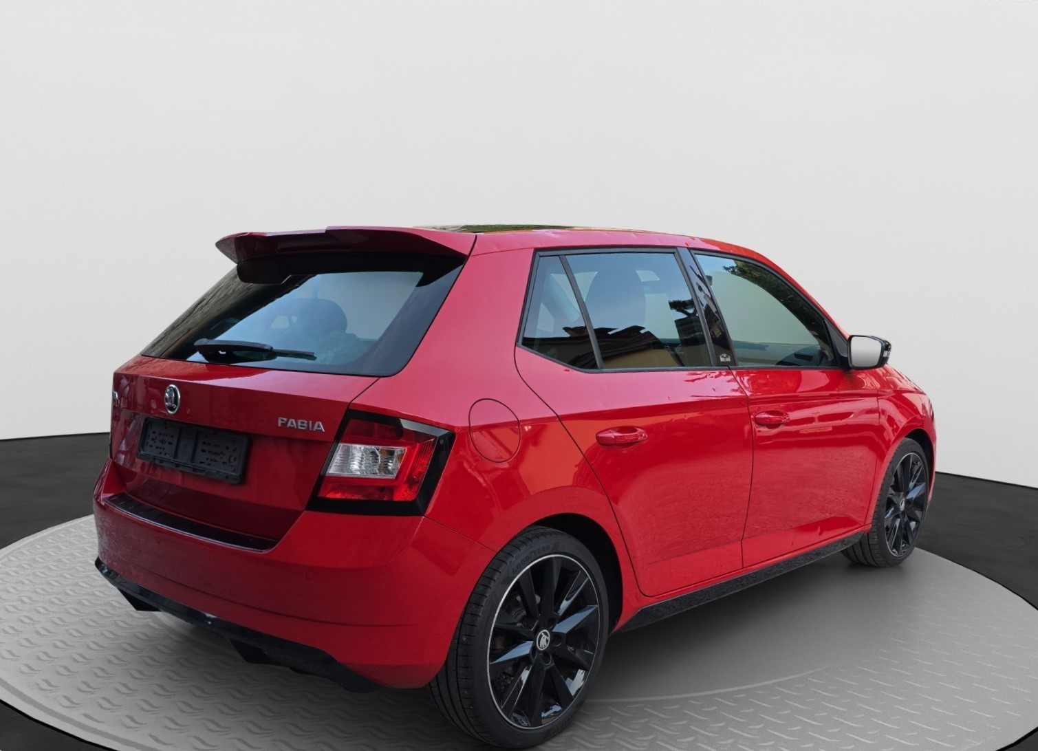 SKODA Fabia 1.2 TSI Monte Carlo-image-4