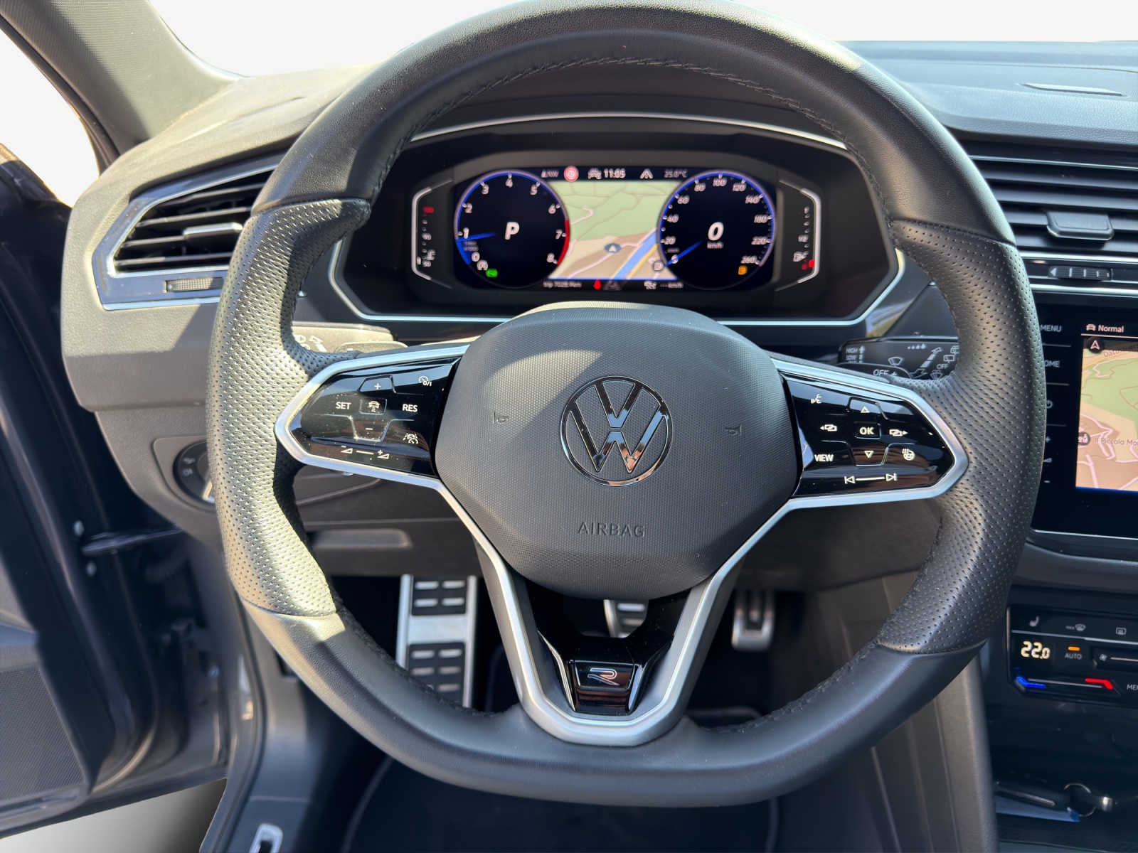 VW Tiguan 2.0TSI R-Line 4Motion DSG-image-9