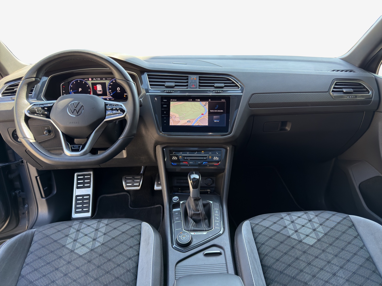 VW Tiguan 2.0TSI R-Line 4Motion DSG-image-8