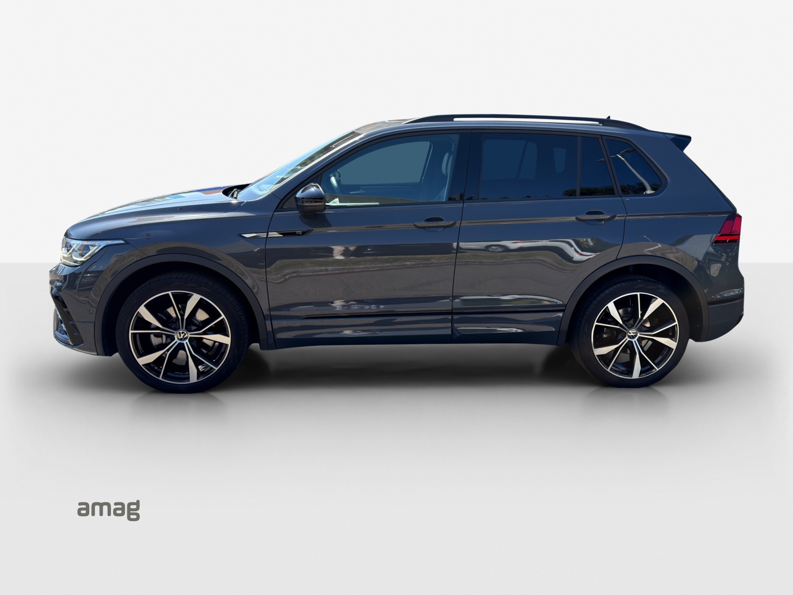 VW Tiguan 2.0TSI R-Line 4Motion DSG-image-1