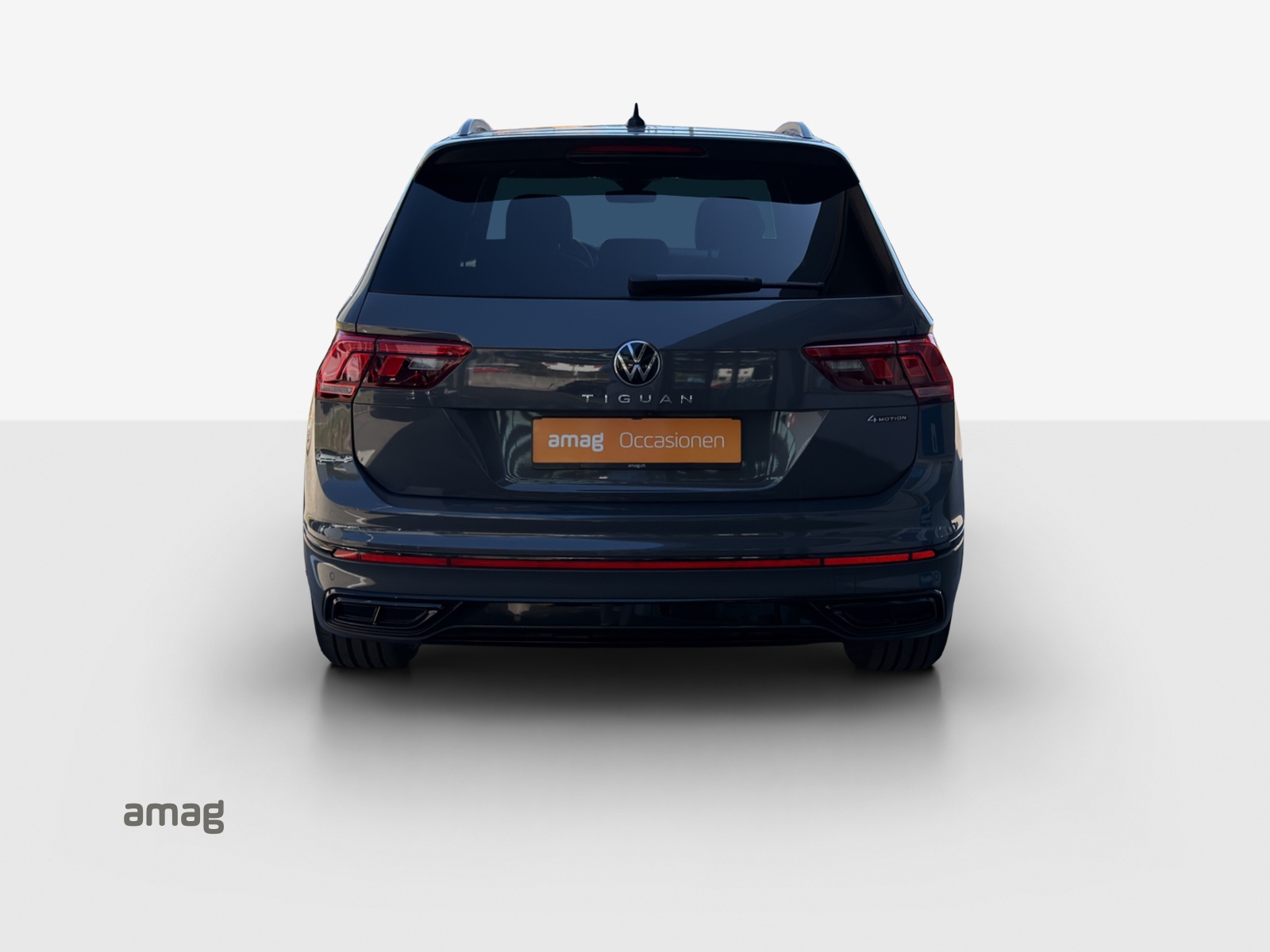 VW Tiguan 2.0TSI R-Line 4Motion DSG-image-3