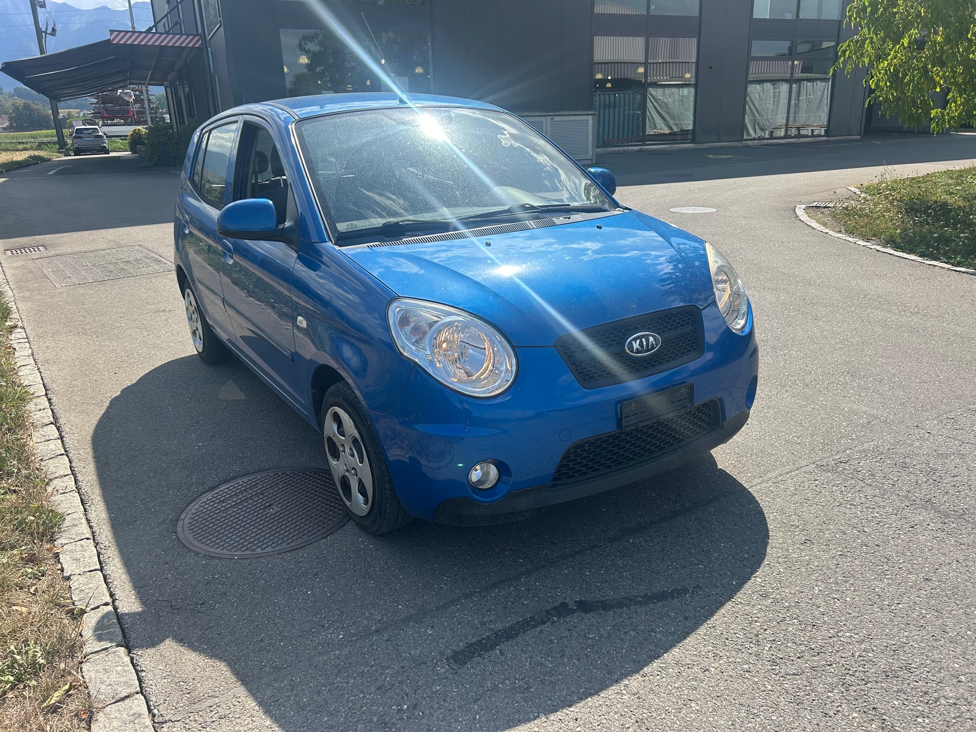 KIA Picanto 1.1 Trend-image-1