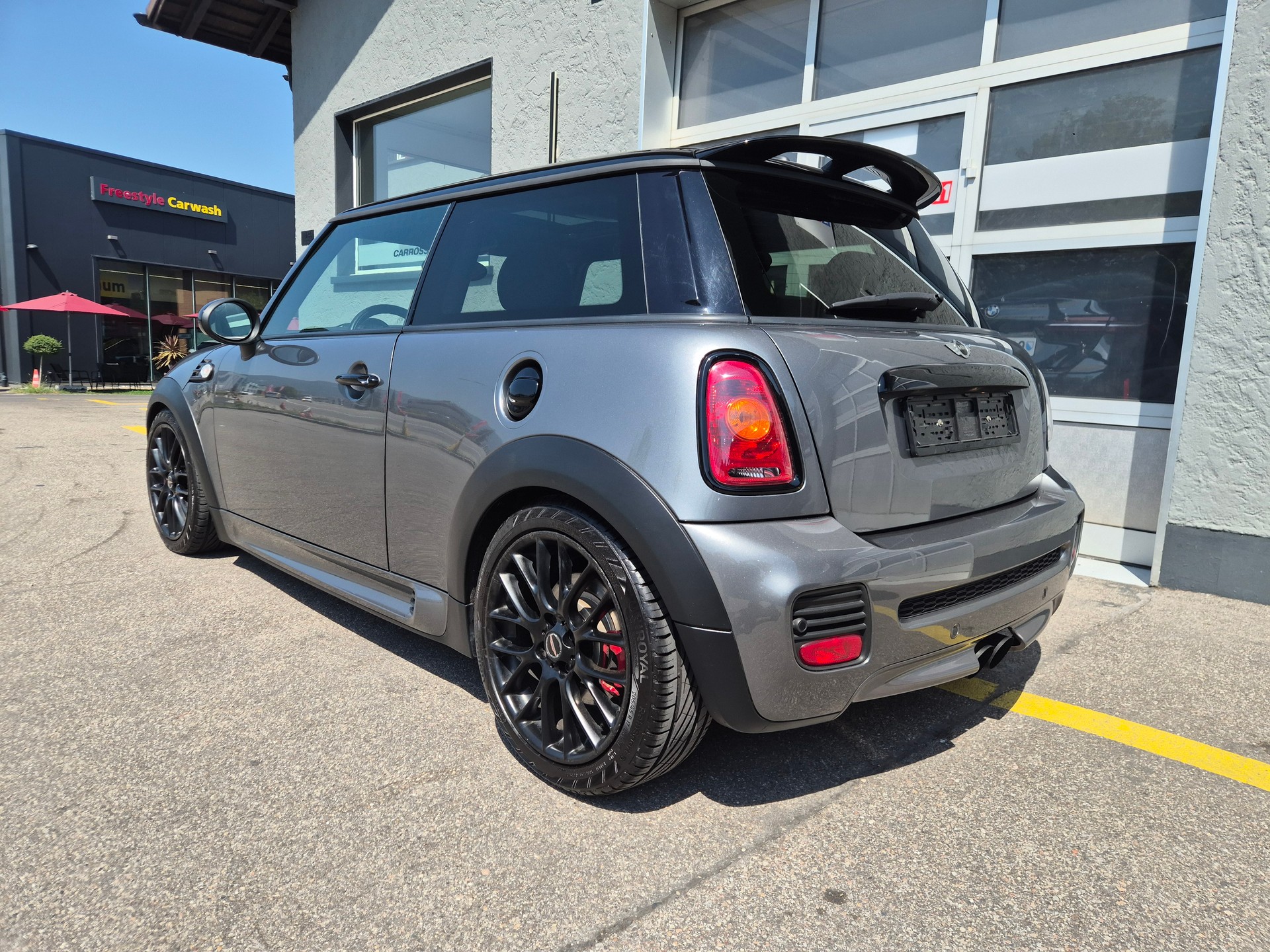 MINI Cooper John Cooper Works-image-3