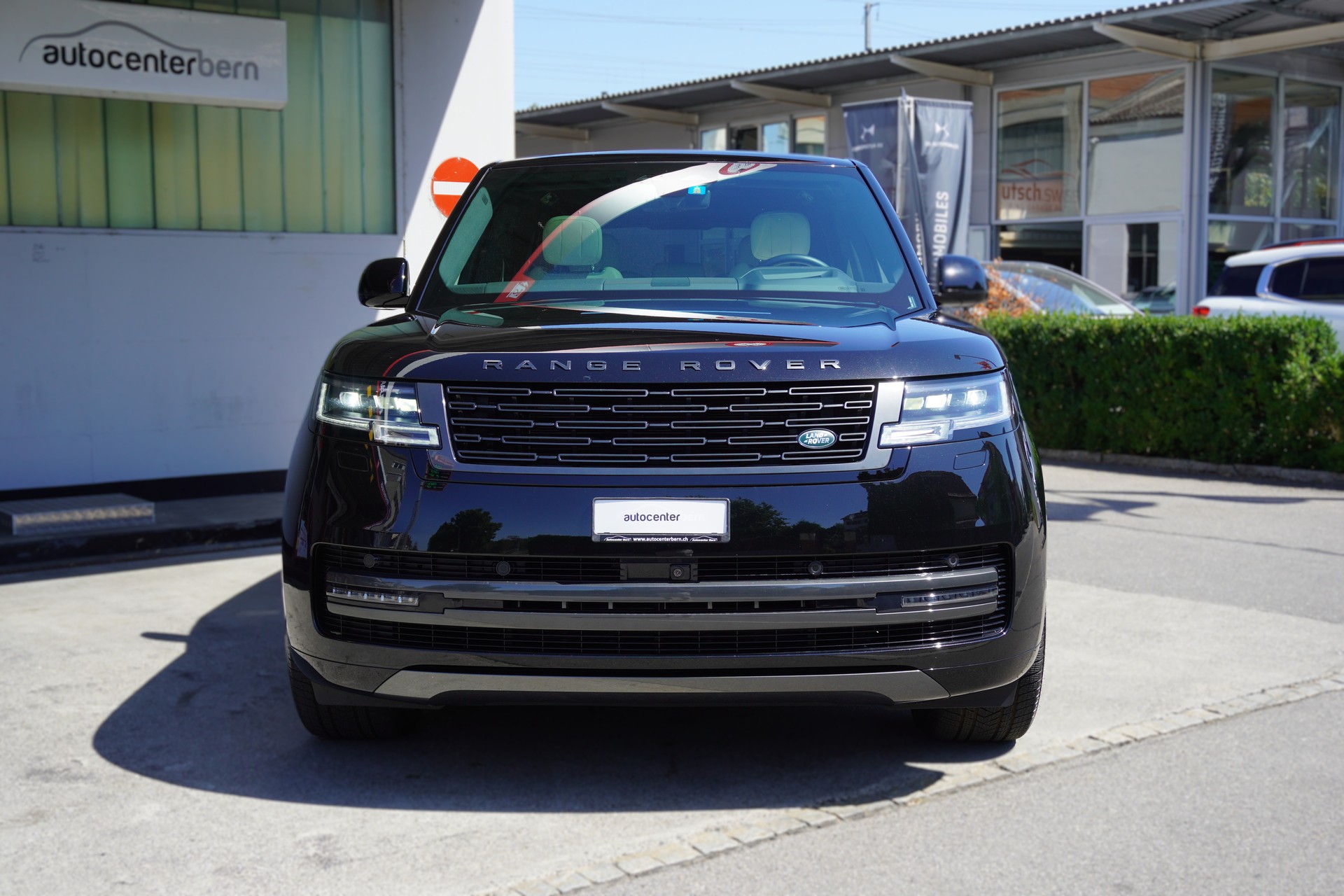 LAND ROVER Range Rover P550e Si6 PHEV HSE Automatic-image-2