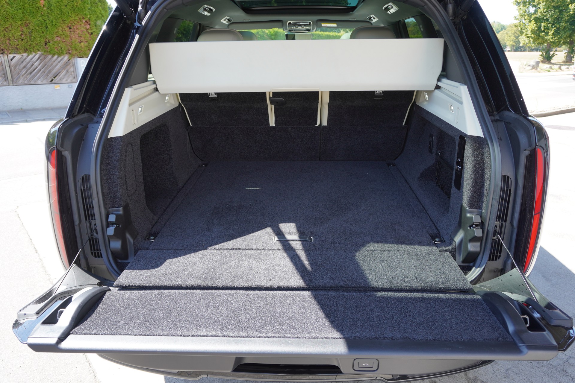 LAND ROVER Range Rover P550e Si6 PHEV HSE Automatic-image-15