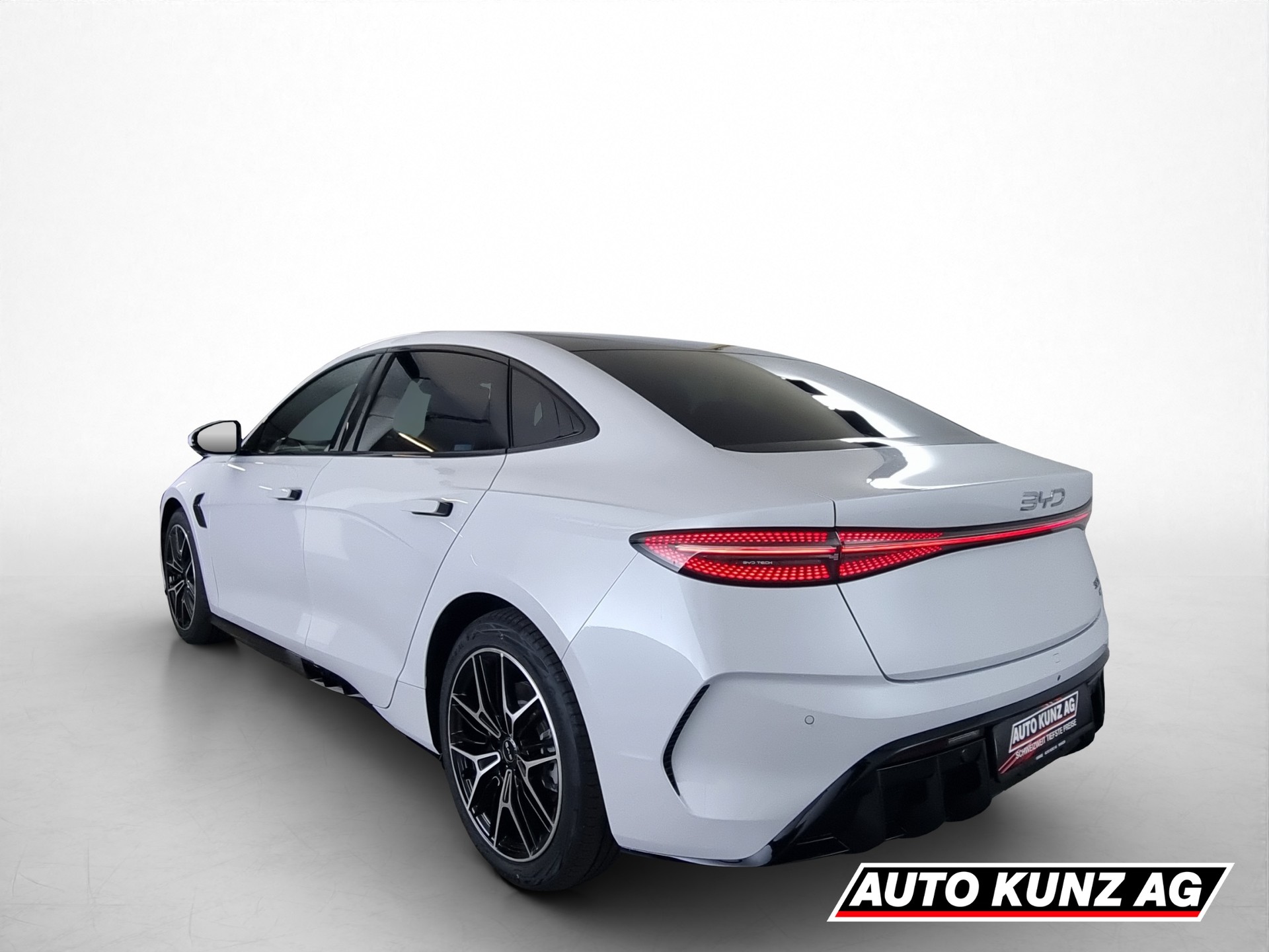 BYD Seal 82,2 kWh Excellence AWD-image-3