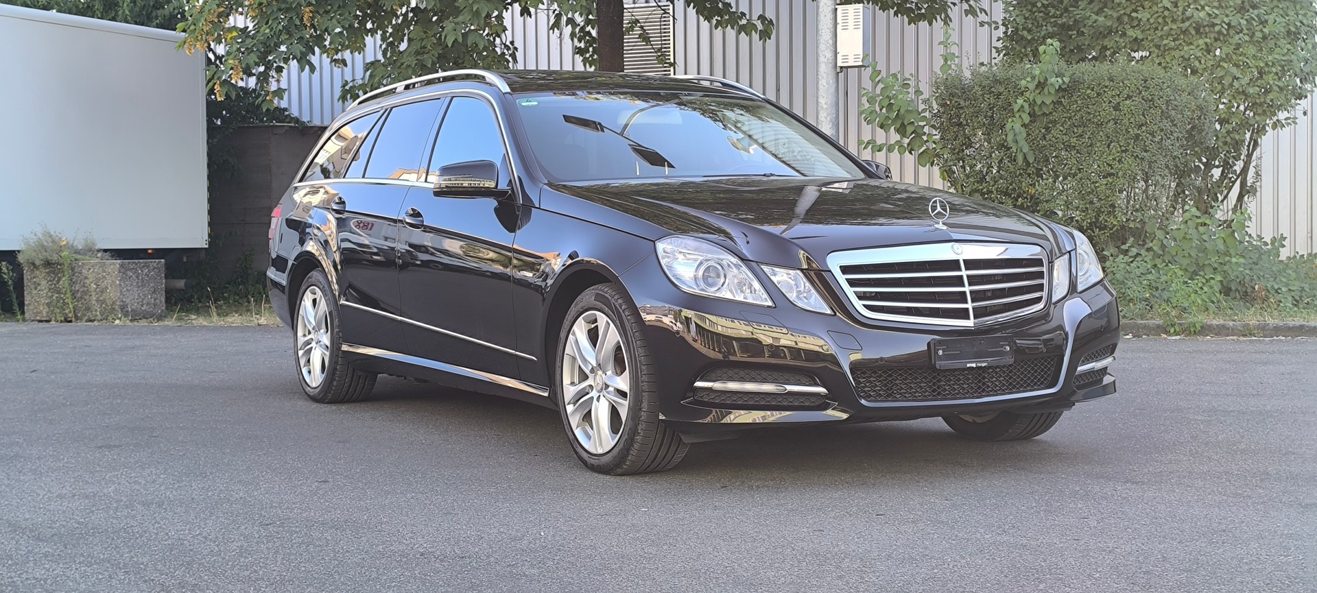 MERCEDES-BENZ E 250 CDI BlueEfficiency 4Matic 7G-Tronic-image-4
