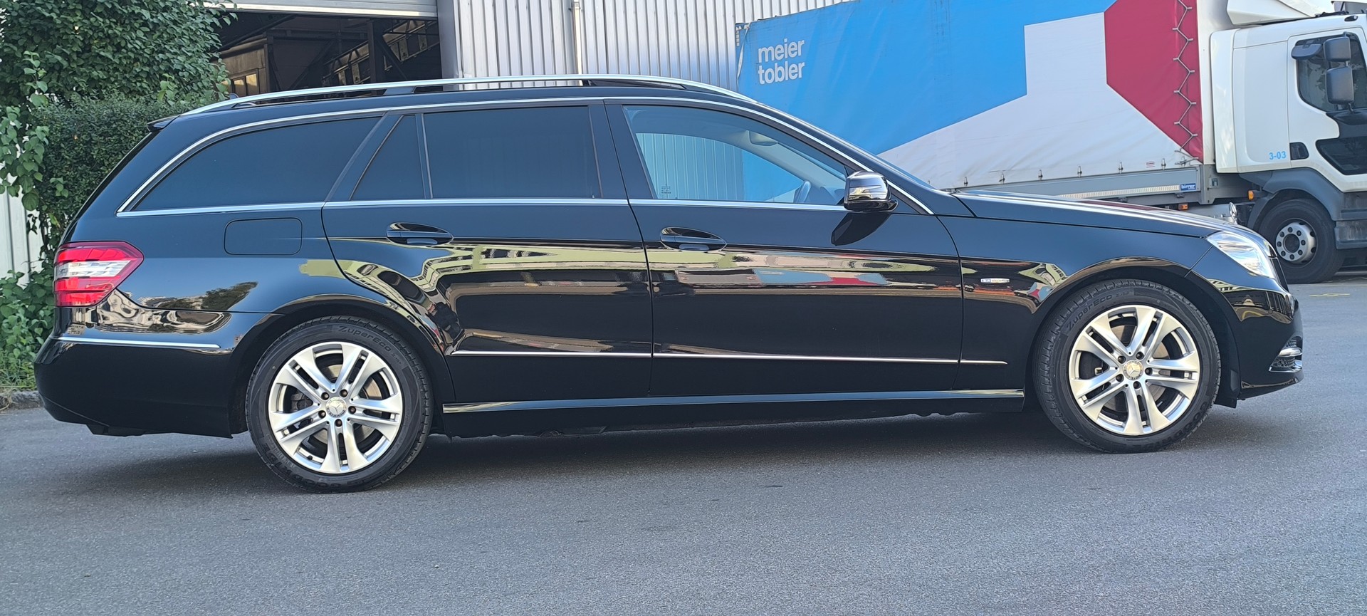 MERCEDES-BENZ E 250 CDI BlueEfficiency 4Matic 7G-Tronic-image-5