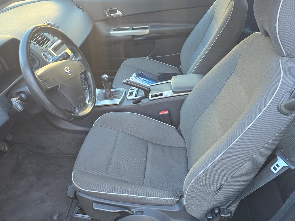VOLVO C30 1.6D Kinetic-image-6
