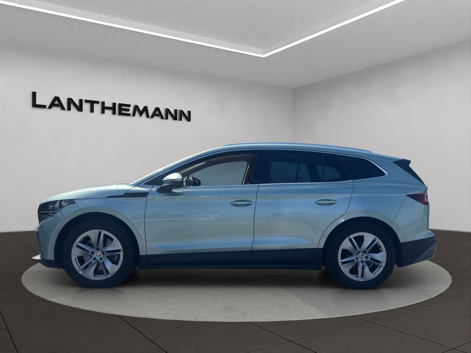 SKODA Enyaq iV 80-showroom-element-1