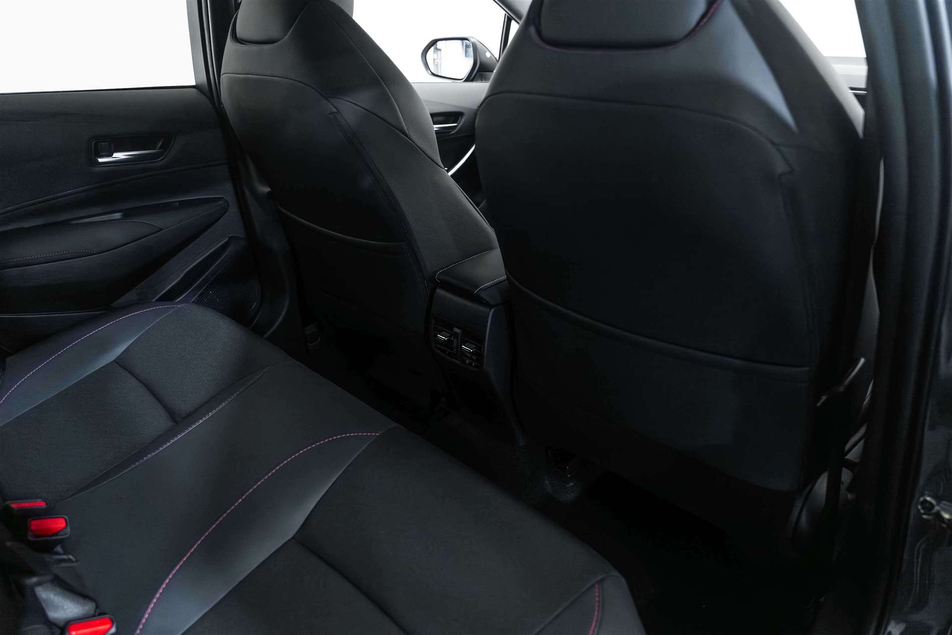 TOYOTA TOYOTA Corolla Touring Sports 2.0 HSD GR Sport e-CVT Automat-image-12