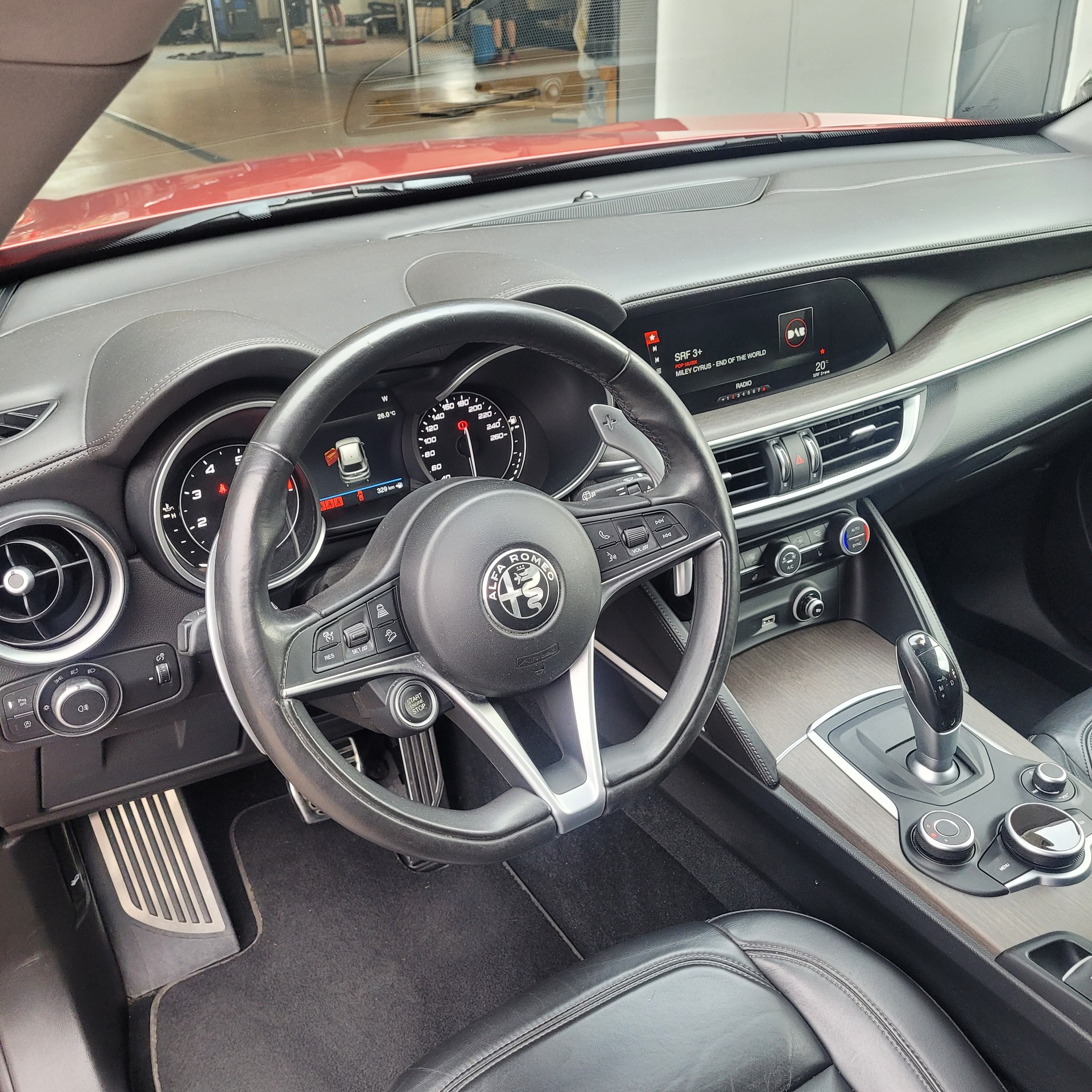 ALFA ROMEO Stelvio 2.0 Executive Q4 Automatic-image-8