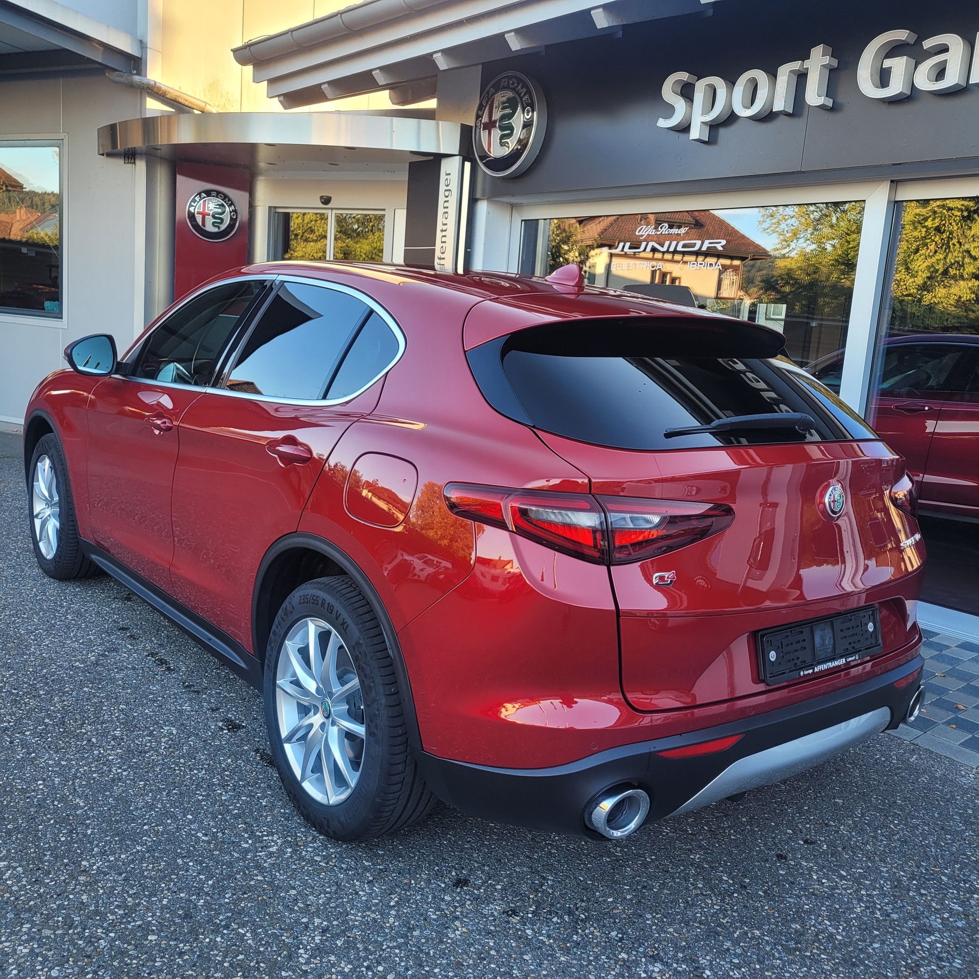 ALFA ROMEO Stelvio 2.0 Executive Q4 Automatic-image-1