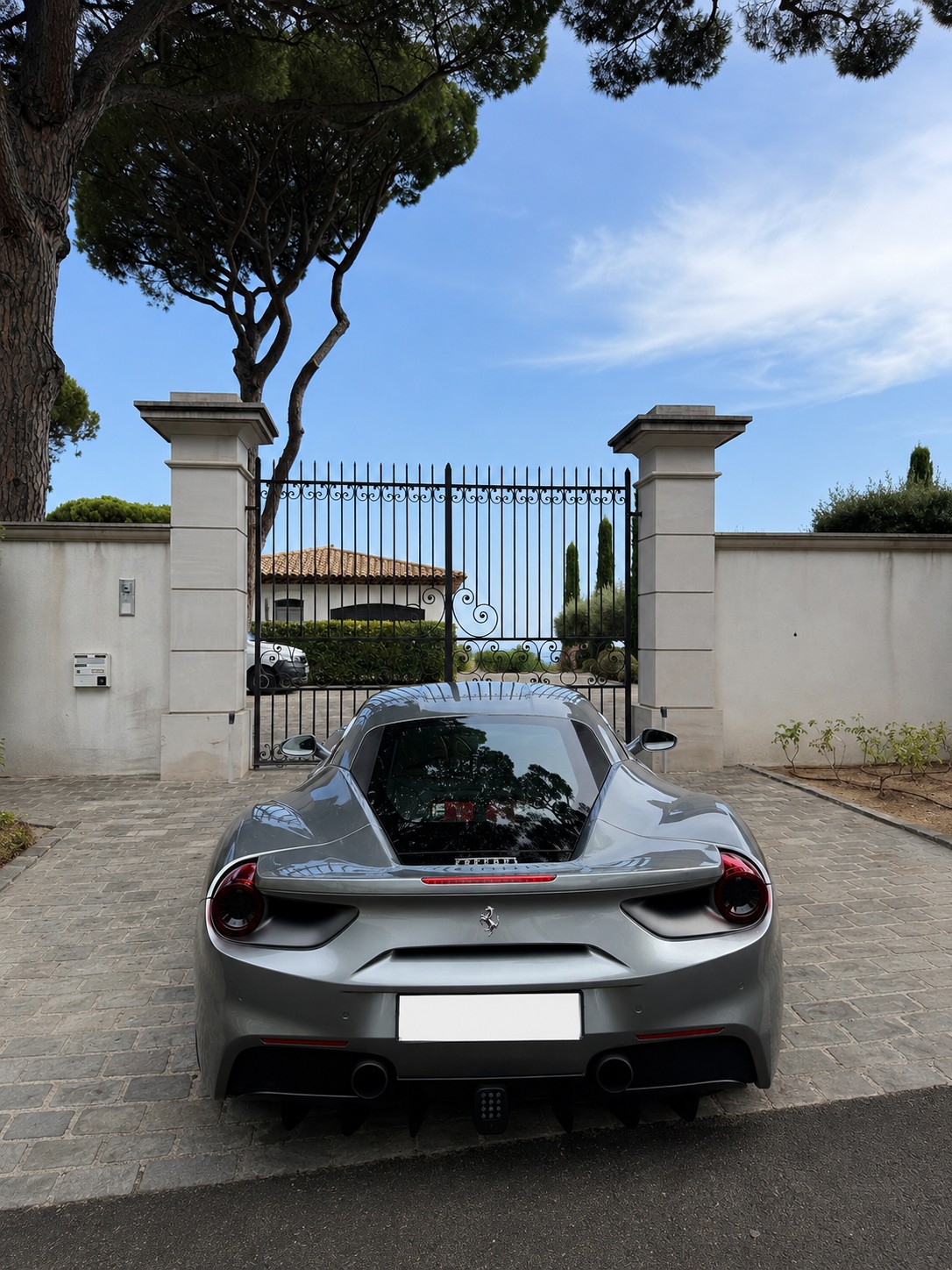 FERRARI FERRARI 488 GTB 3.9 V8 *FERRARI APPROVED OCTOBER 2027*-image-8