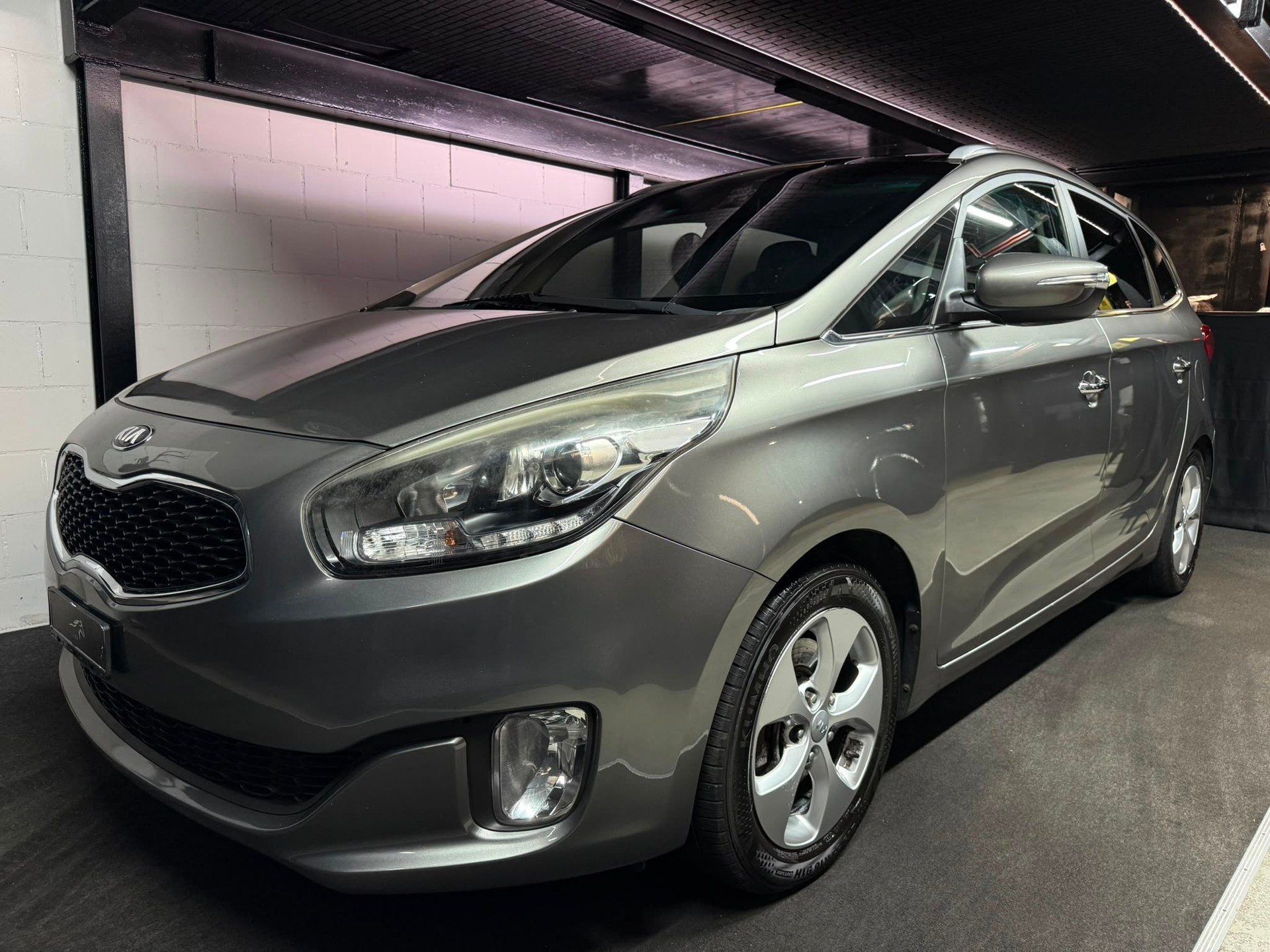 KIA Carens 1.6 GDI Swiss Eco Edition / 7 PLÄTZE /-image-1