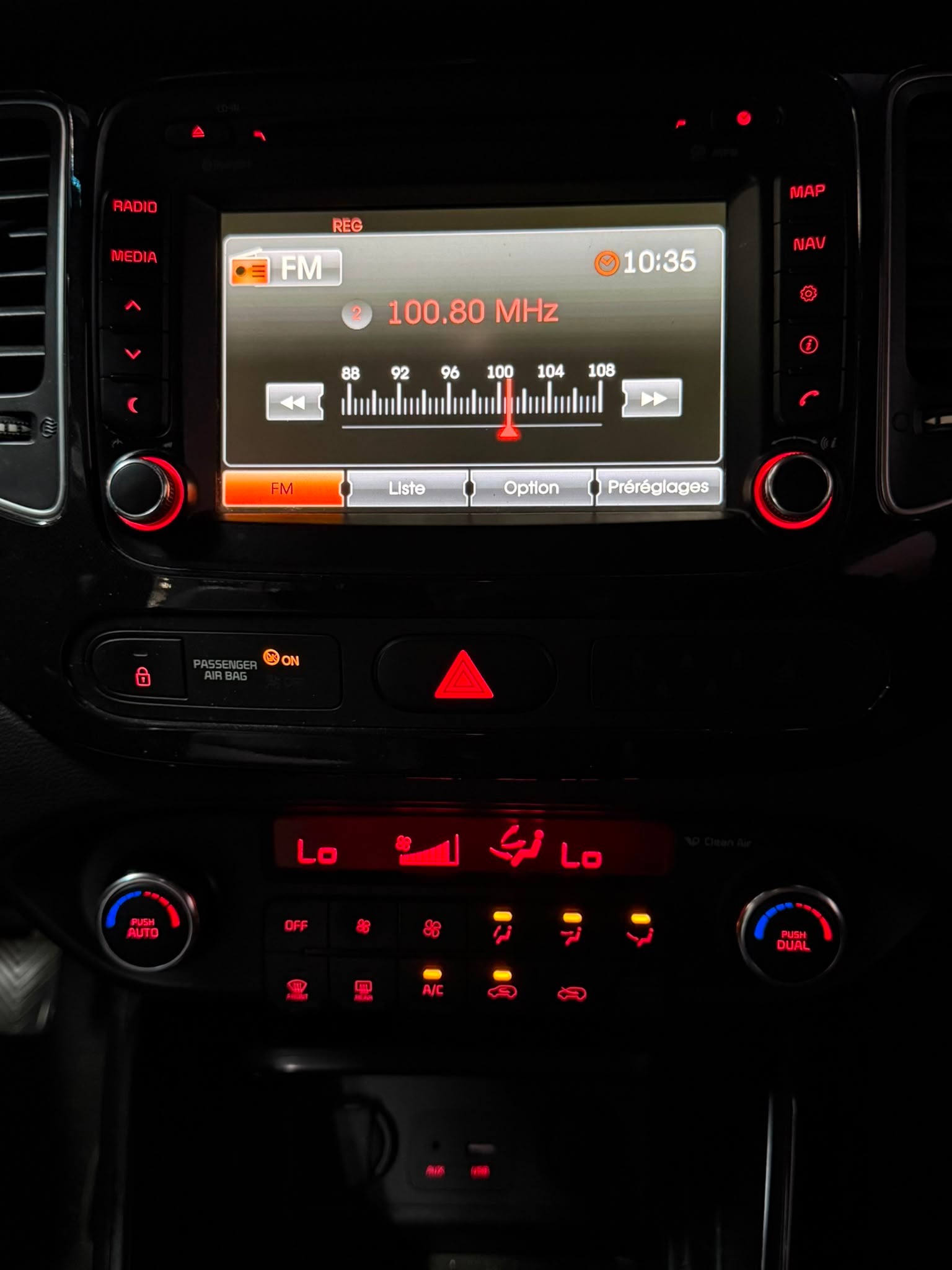 KIA Carens 1.6 GDI Swiss Eco Edition / 7 PLÄTZE /-image-10