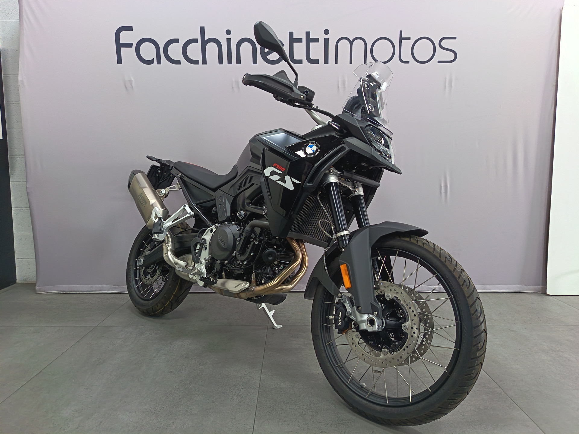 BMW F 900 GS *** Leasing 3.9% ***-showroom-element-1
