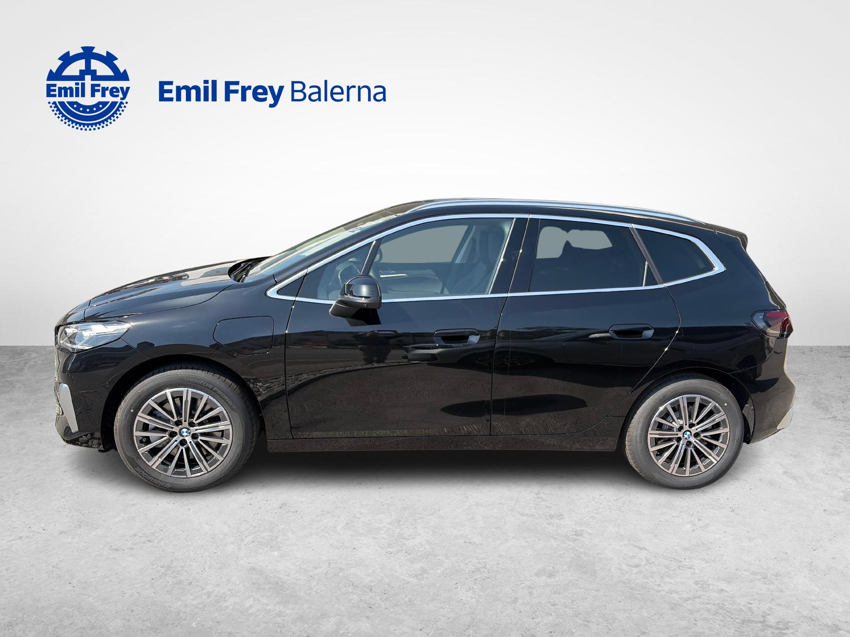 BMW 230e xDrive Active Tourer-image-1