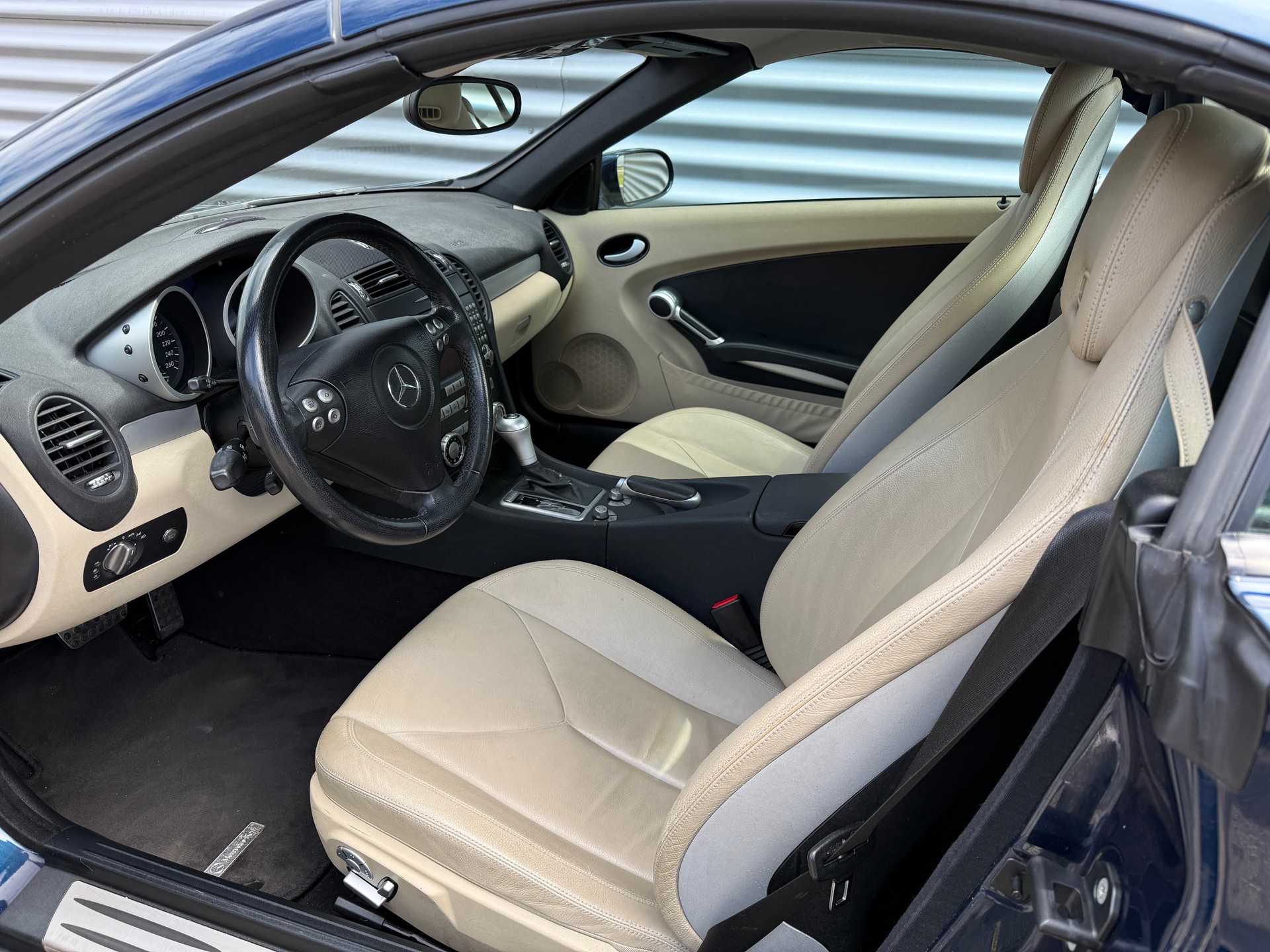 MERCEDES-BENZ SLK 350-image-3