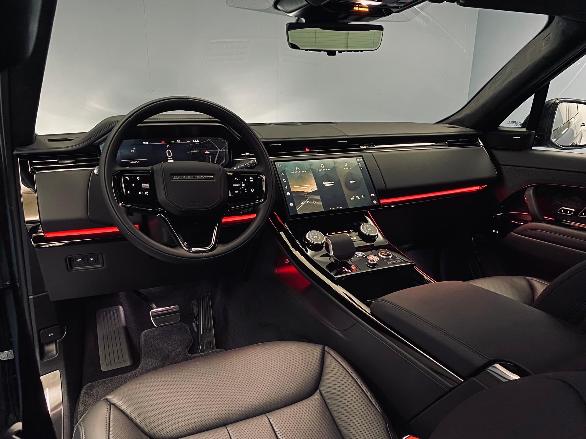 LAND ROVER Range Rover Sport 3.0 Si6 P510e First Edition-image-4