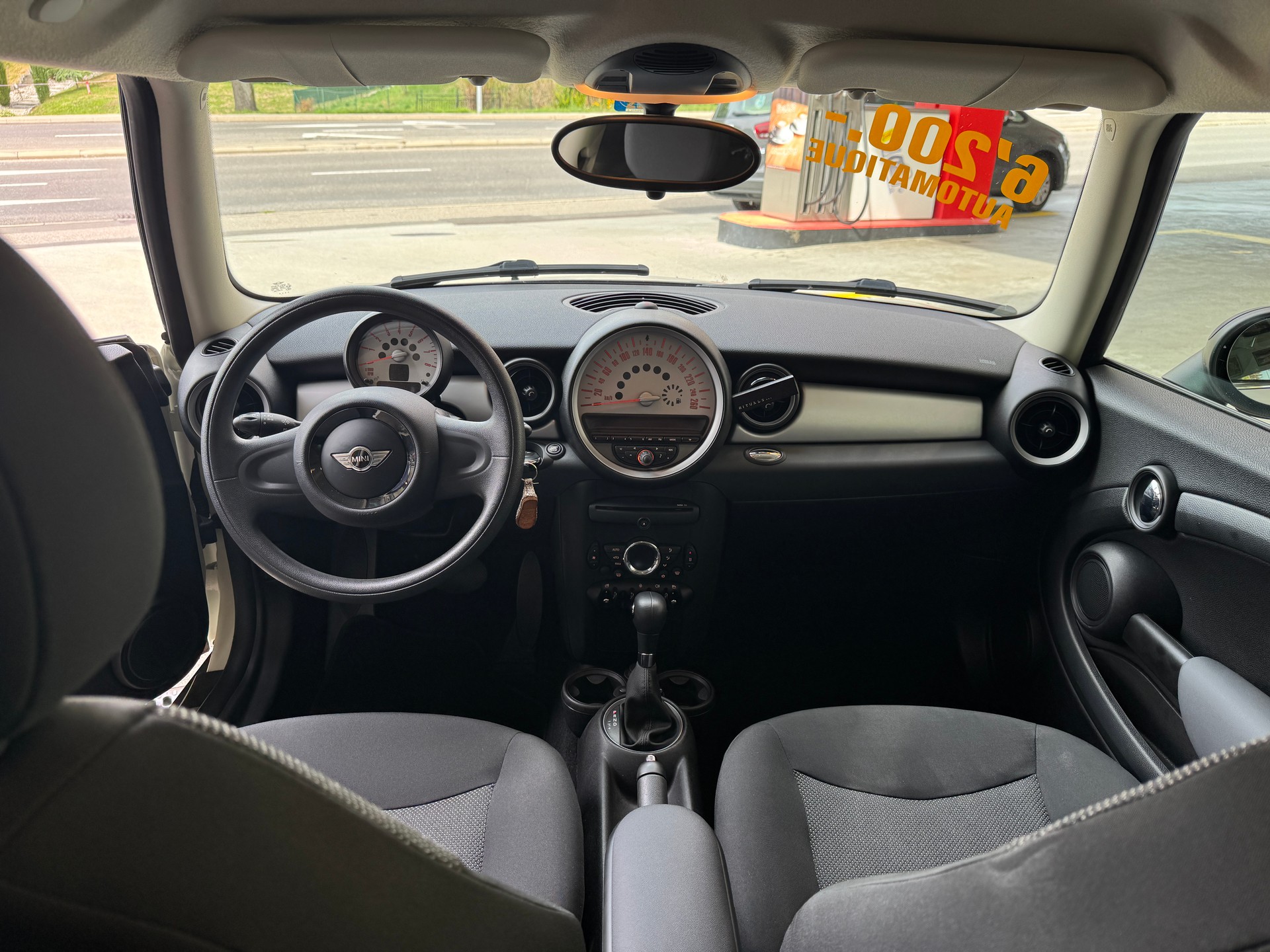 MINI Clubman One Steptronic-image-4