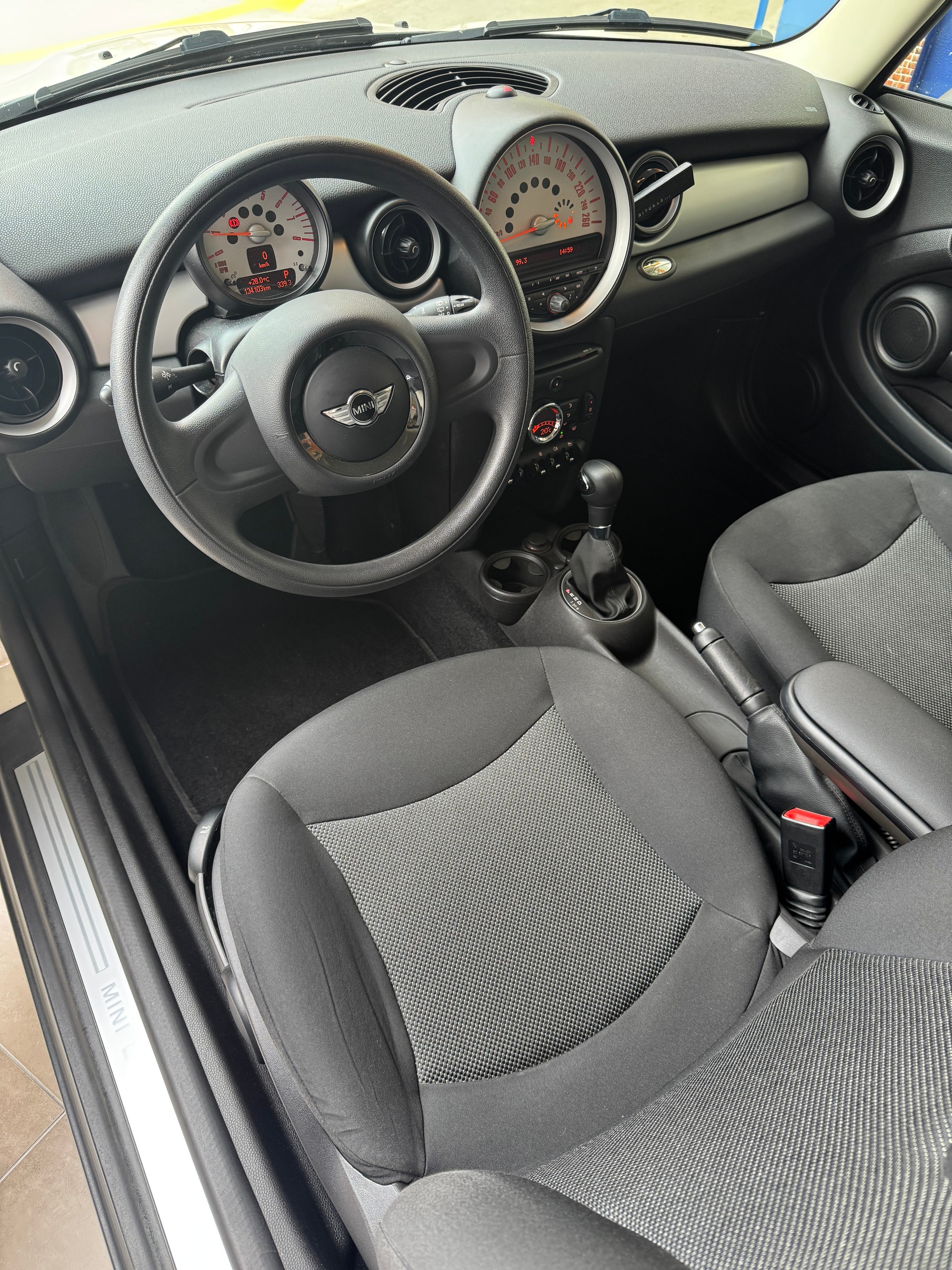 MINI Clubman One Steptronic-image-5