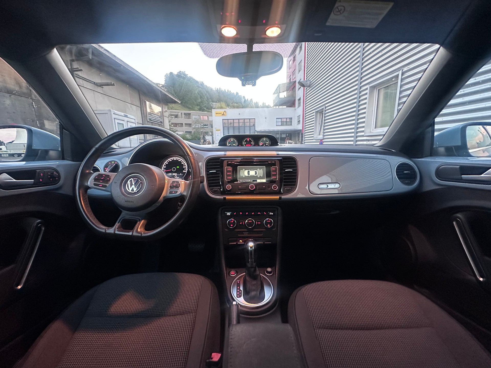 VW Beetle 1.2 TSI Design DSG, Automat, Tempomat, Klima, Sitzheizung, Ab MFK-image-9
