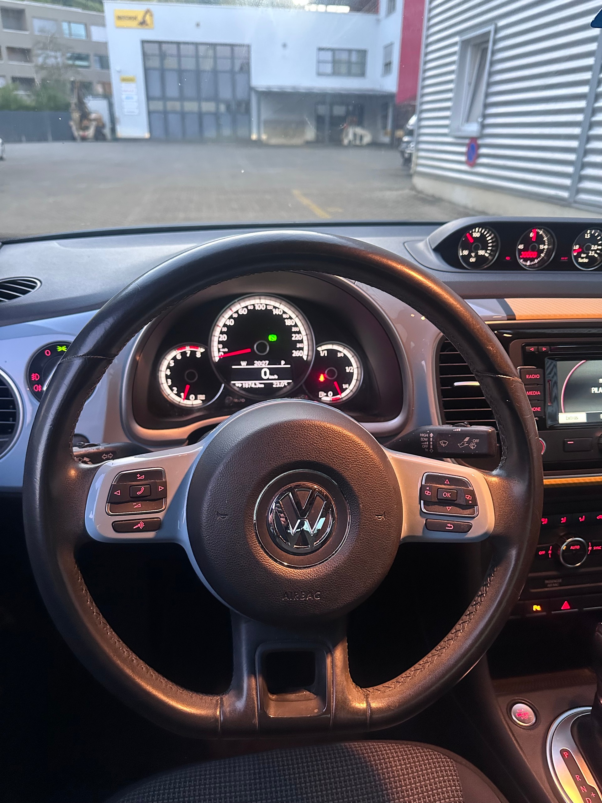 VW Beetle 1.2 TSI Design DSG, Automat, Tempomat, Klima, Sitzheizung, Ab MFK-image-15