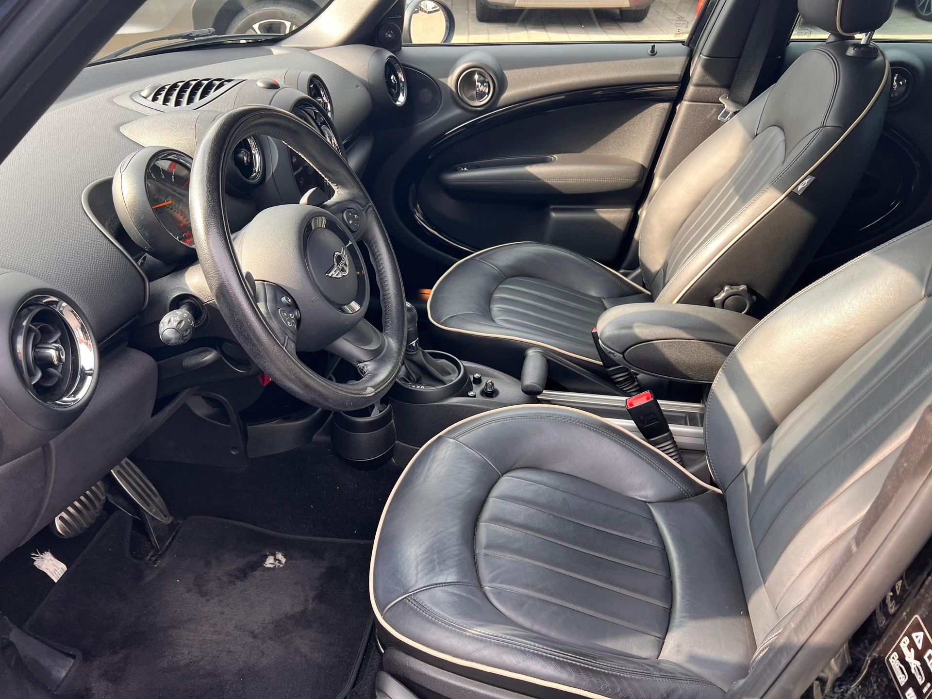 MINI Countryman R60 1.6i Cooper S ALL4-image-8