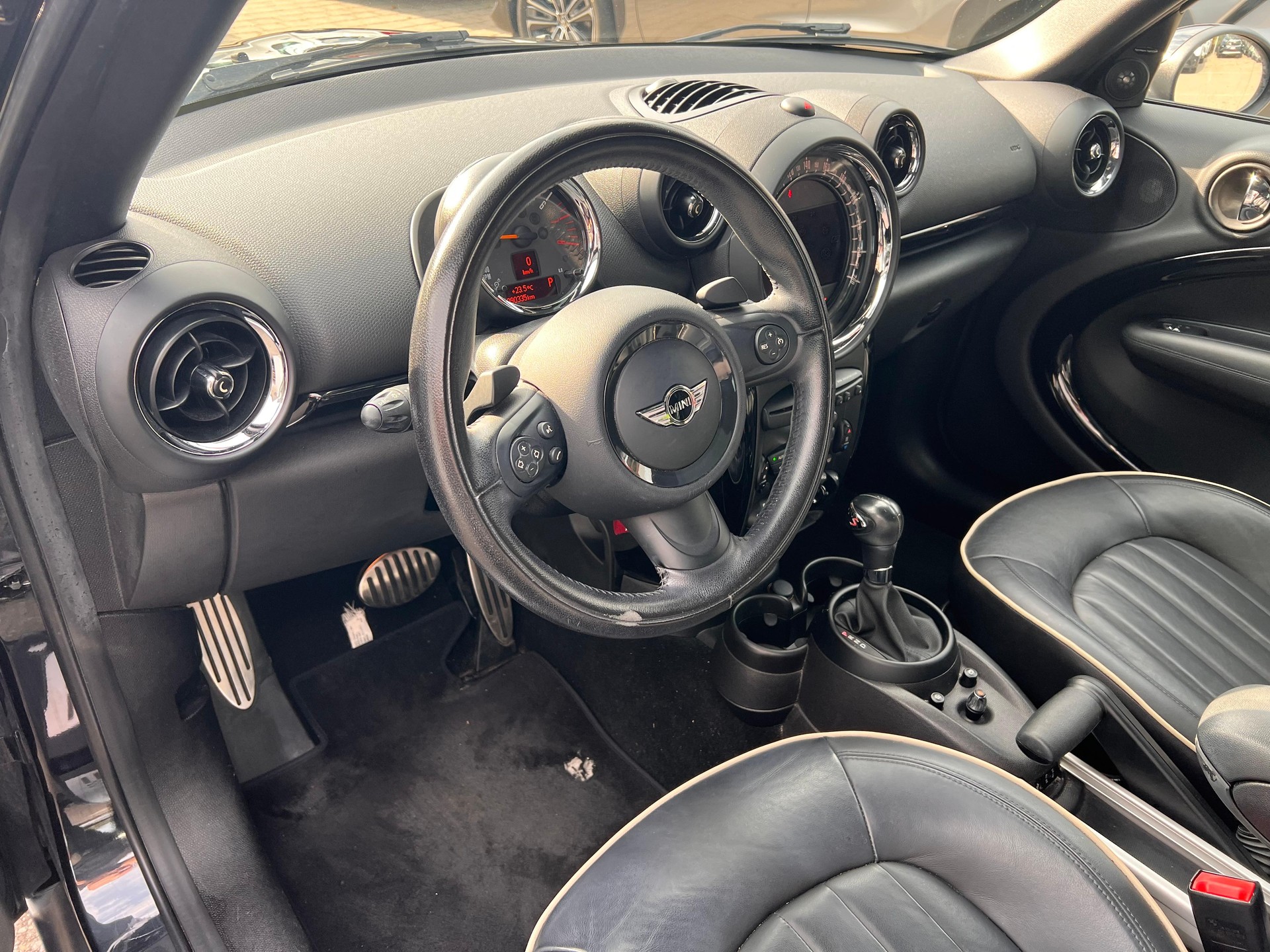 MINI Countryman R60 1.6i Cooper S ALL4-image-7