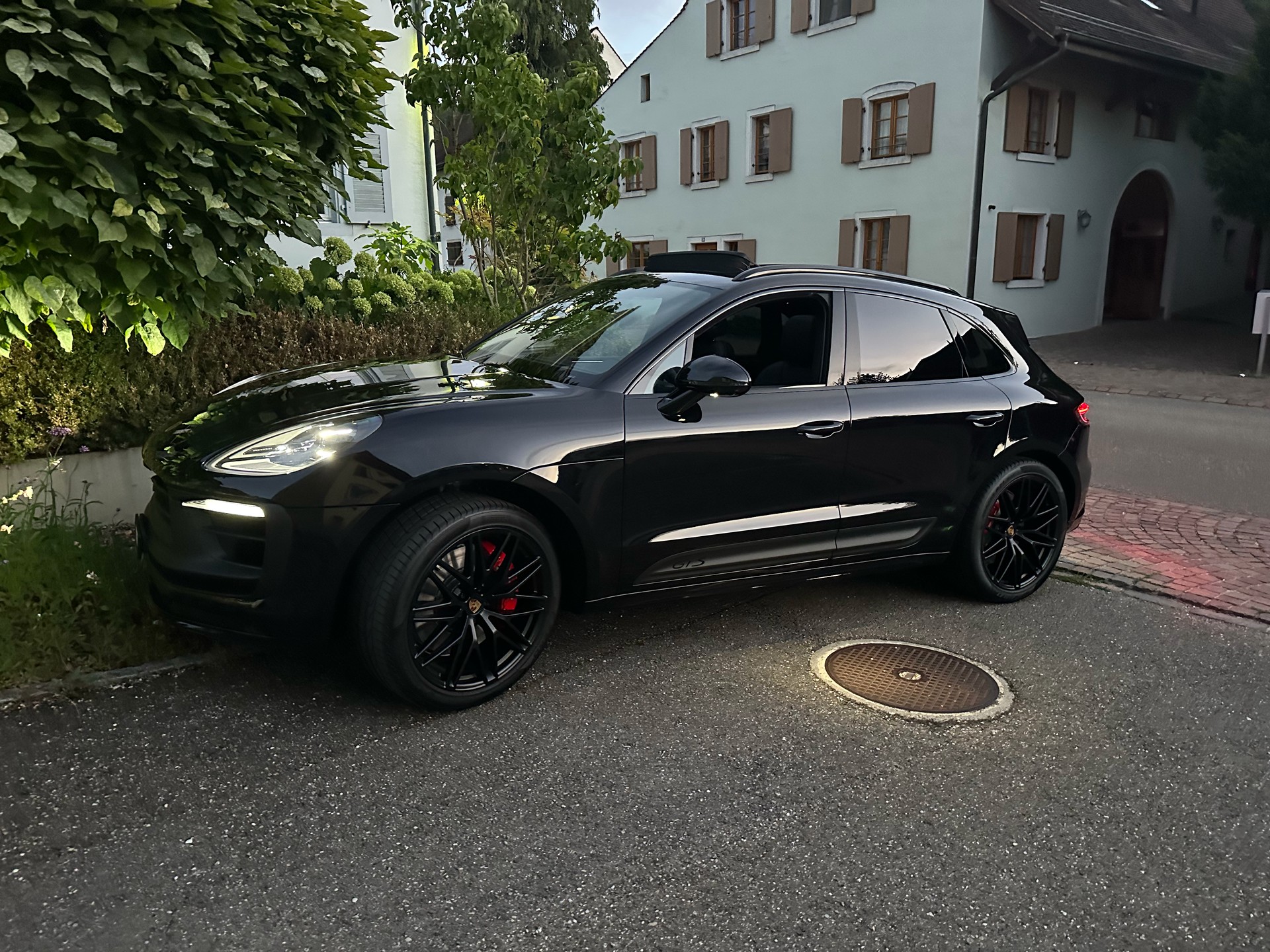 PORSCHE 2.9 V6 GTS-image-1