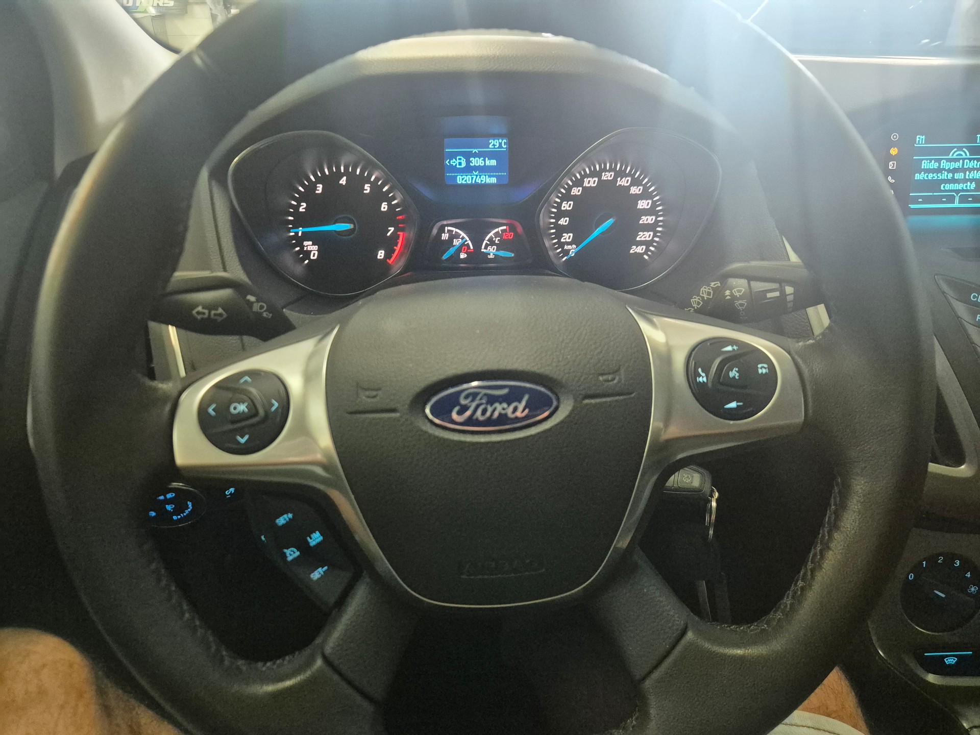 FORD Focus 1.0 SCTi Carving-image-7