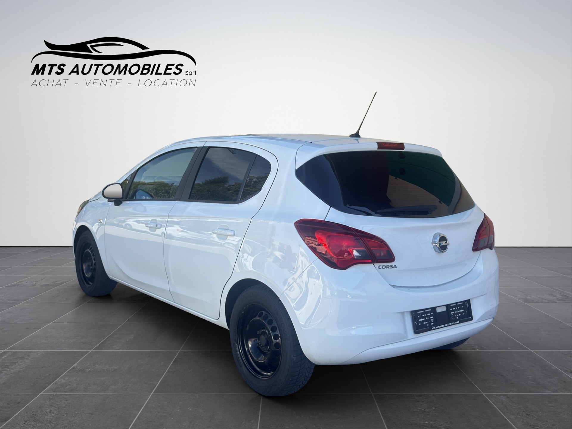 OPEL Corsa 1.4 TP Enjoy Automatique-image-3