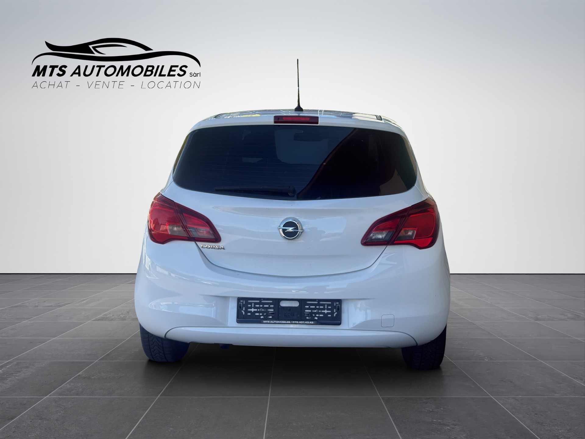 OPEL Corsa 1.4 TP Enjoy Automatique-image-4
