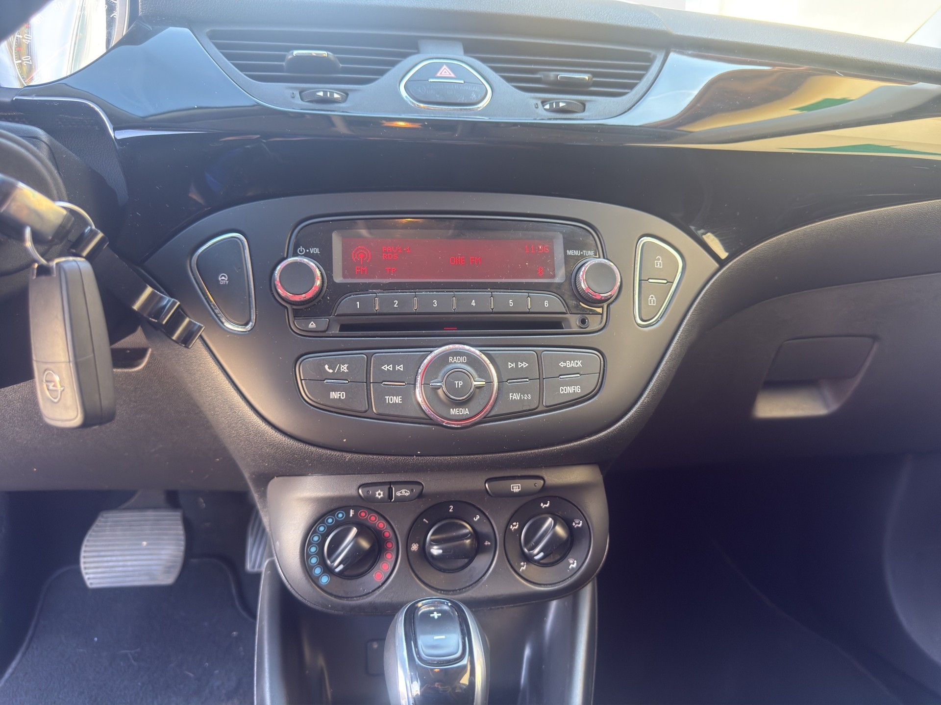 OPEL Corsa 1.4 TP Enjoy Automatique-image-13