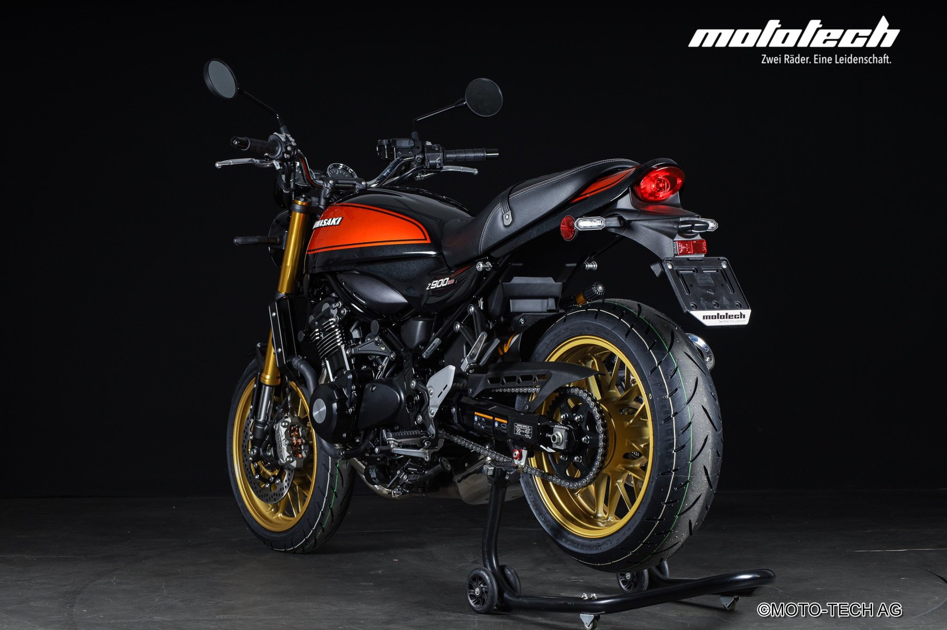 KAWASAKI Z 900 RS SE-showroom-element-3